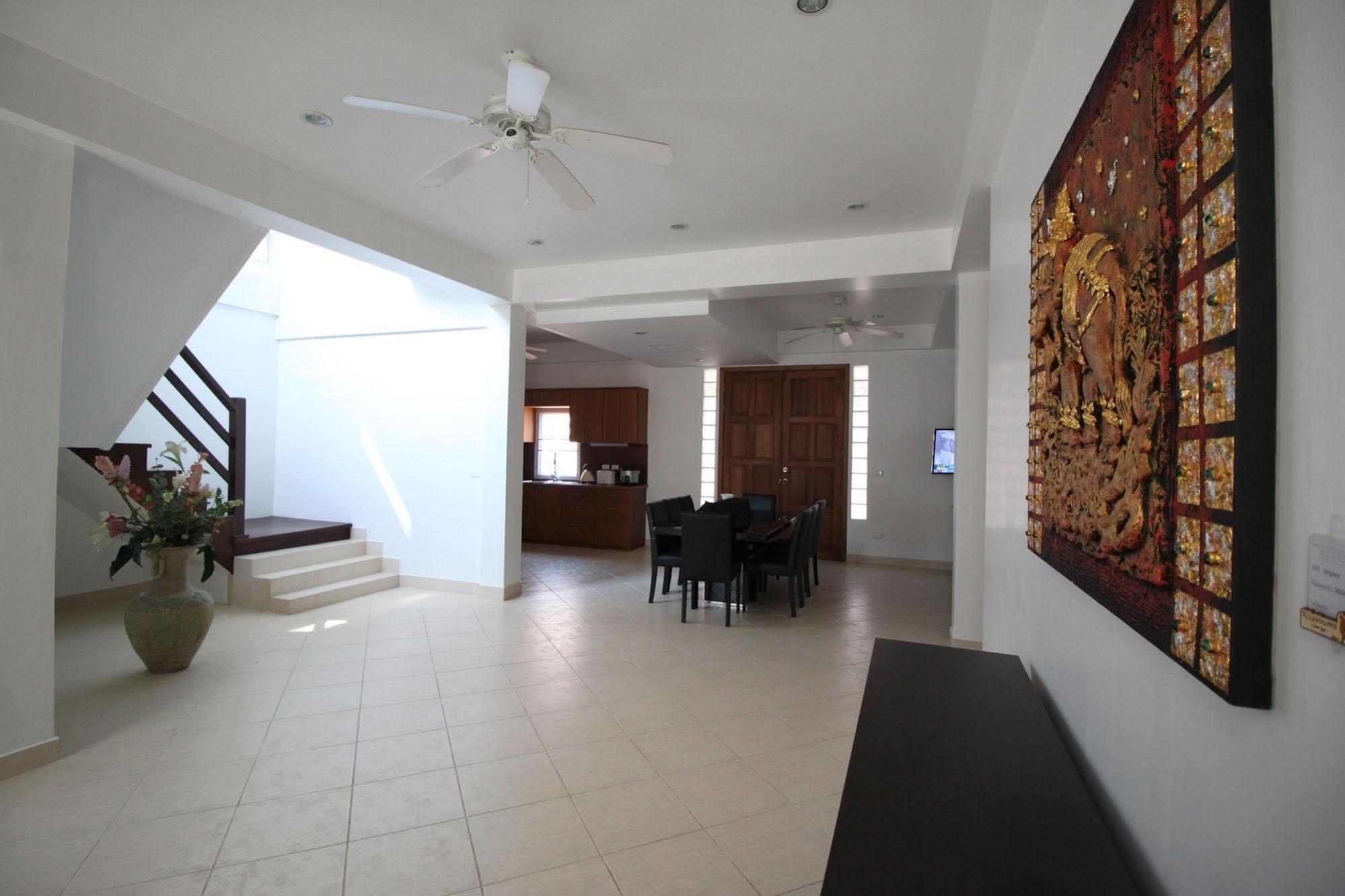 Naklua Pool By Sunny Rentals * Pattaya