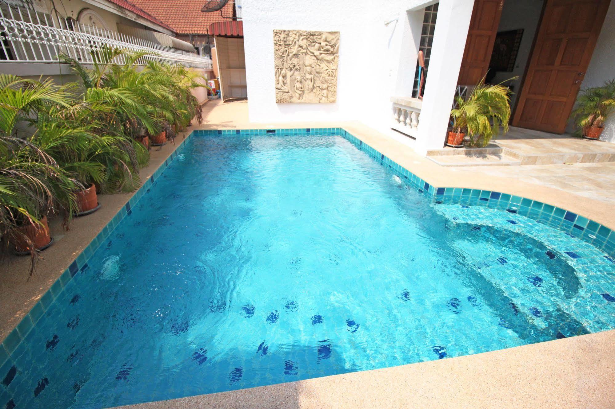 Naklua Pool By Sunny Rentals Pattaya
