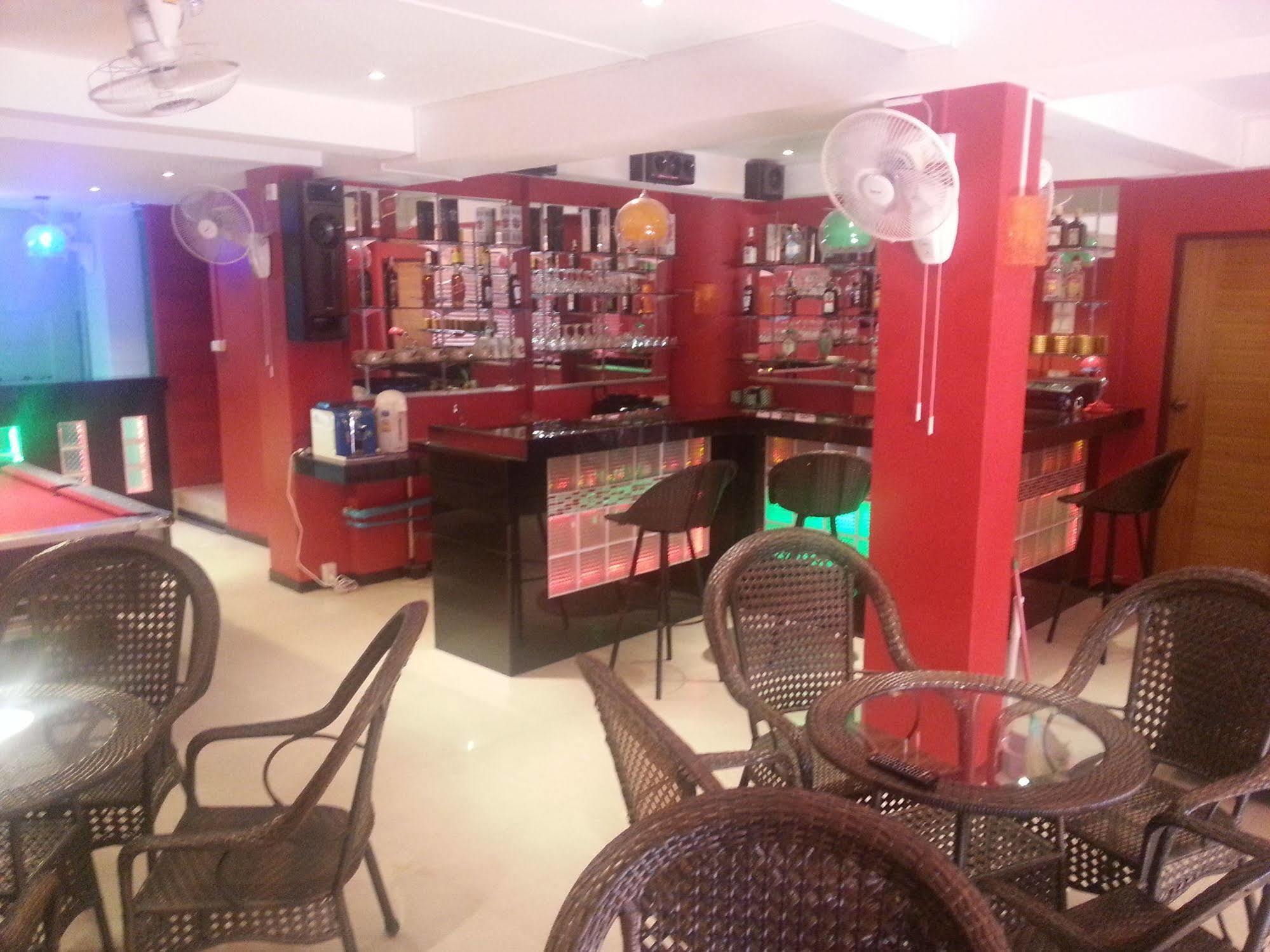 Hotel Oyo 963 Sunshine