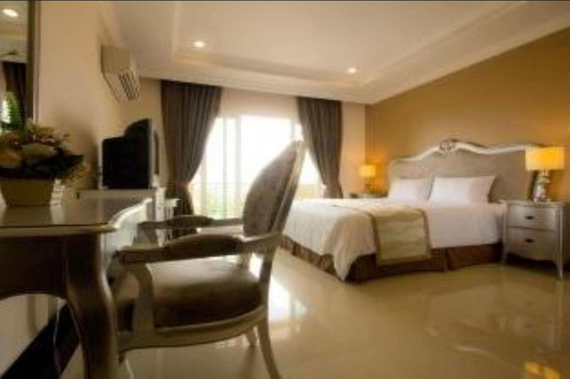 Lk Grand Living Place