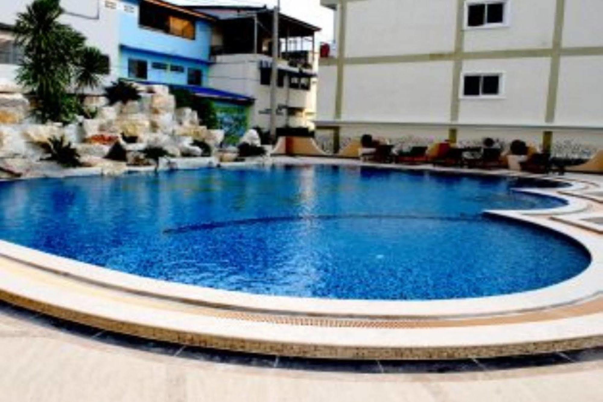 Lk Grand Living Place