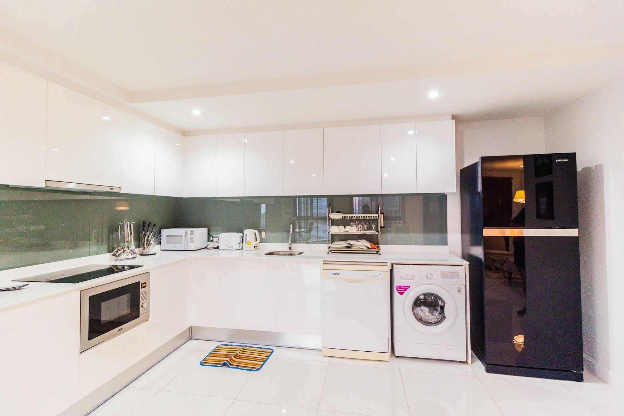 Hotel The Place Pratumnak By Sunny Rentals 2*