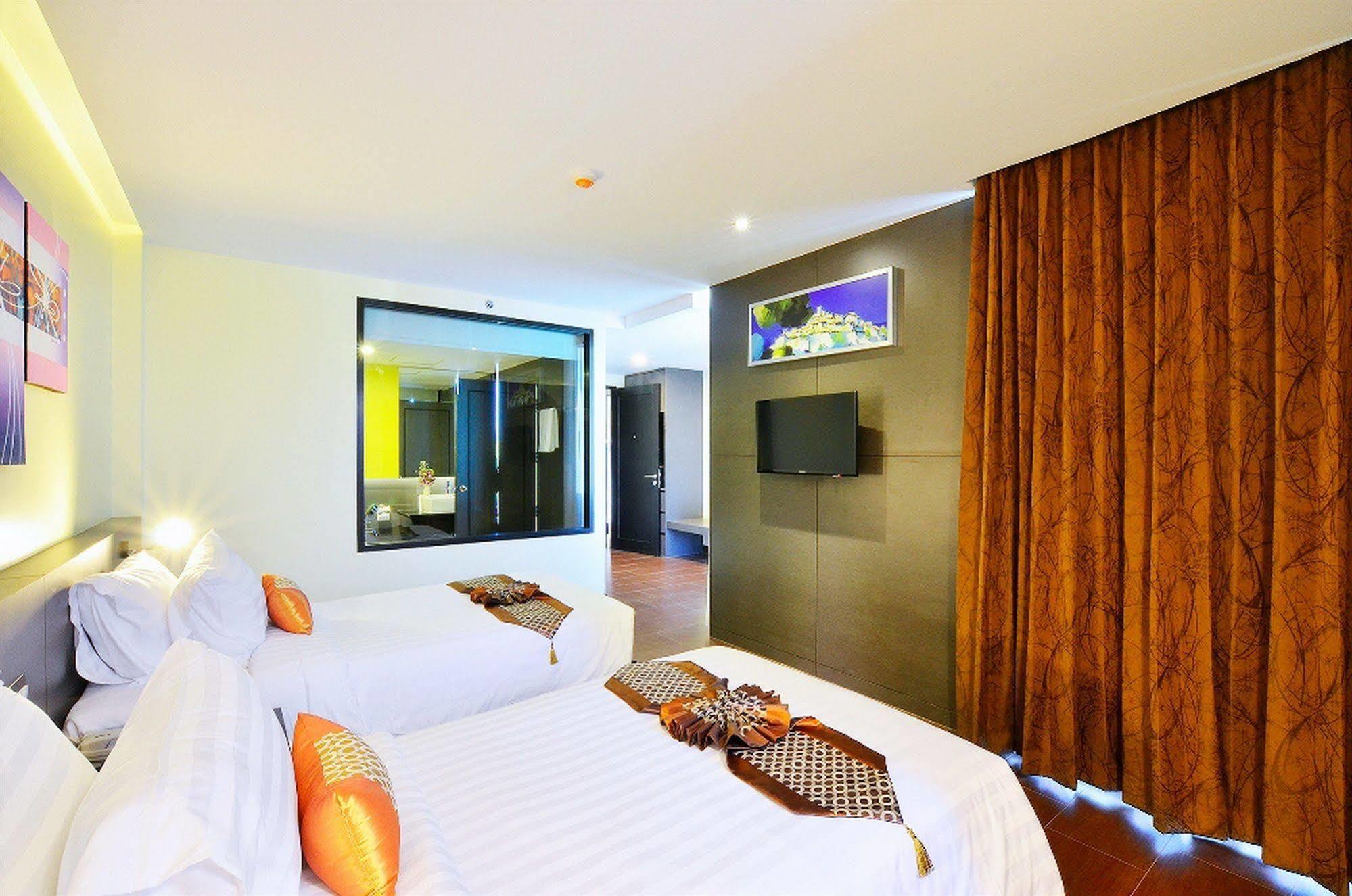 Lakkhana Poolside 4*