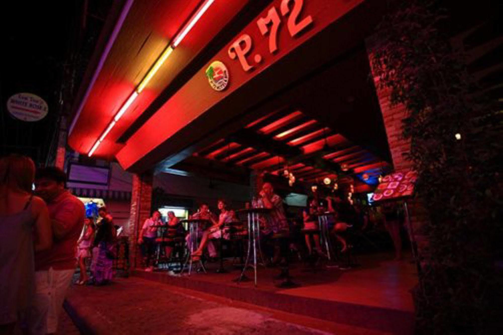 P72 Hotel