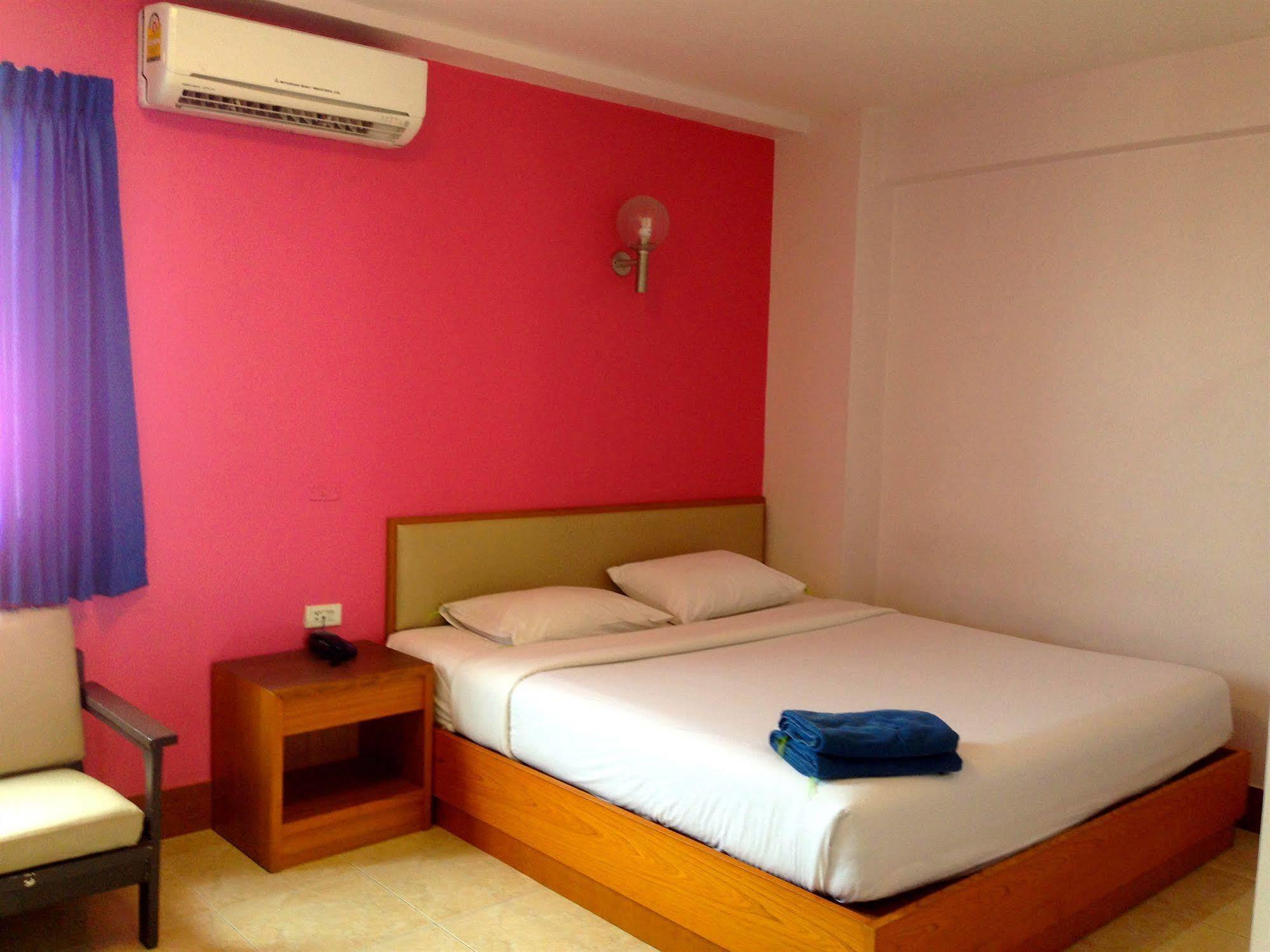 Cherry Hotel 3*