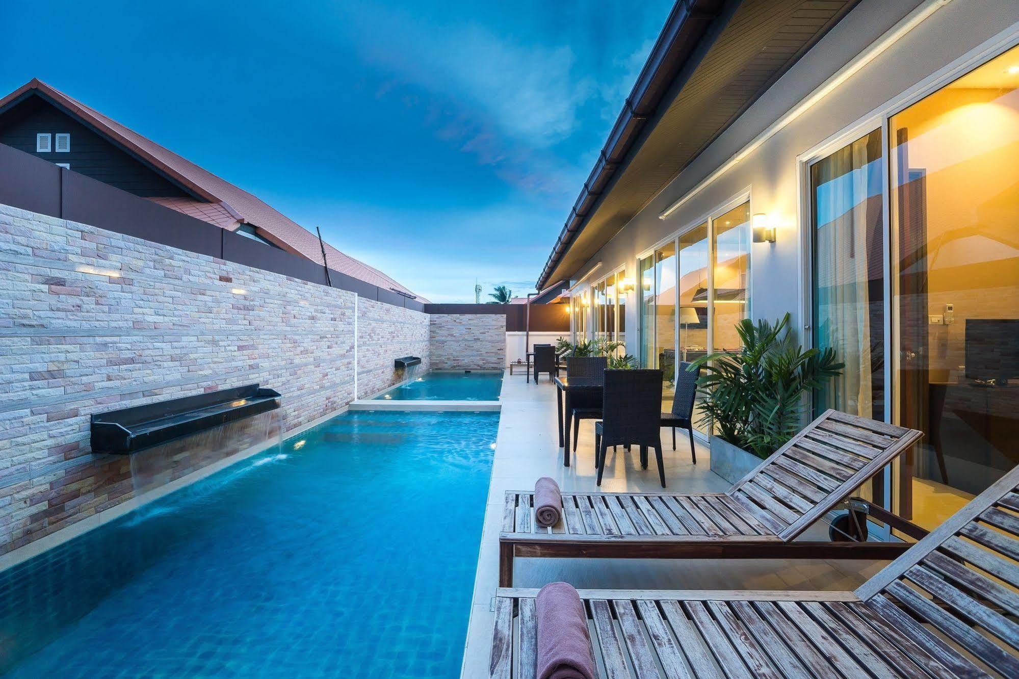 The Ville Jomtien Pool Villa Villa Pattaya