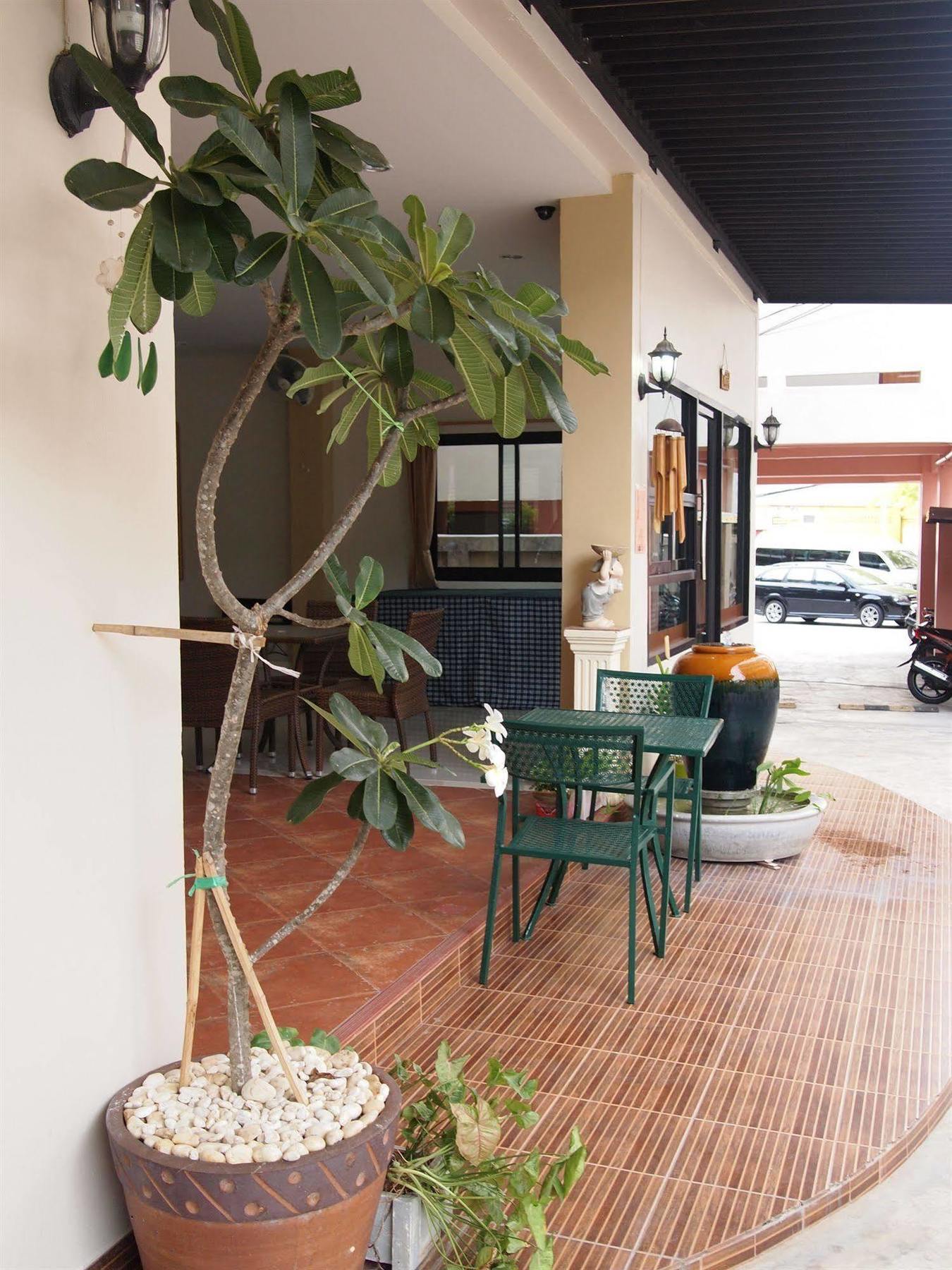 Chitra Apartment Pattaya