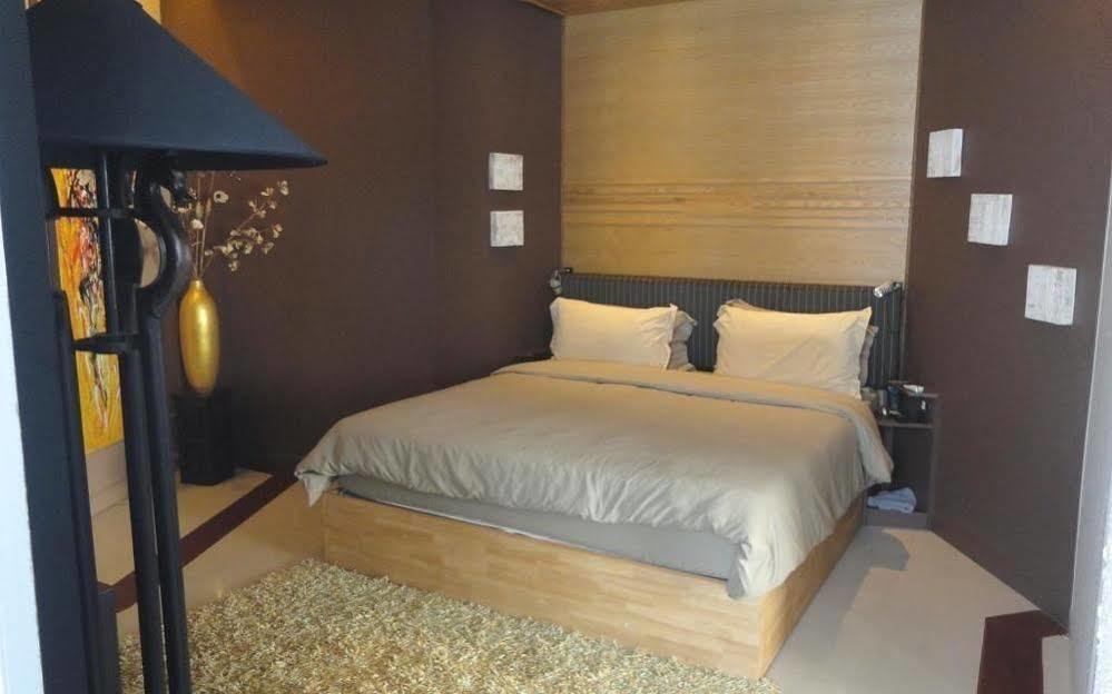 Lodge Pasadena *