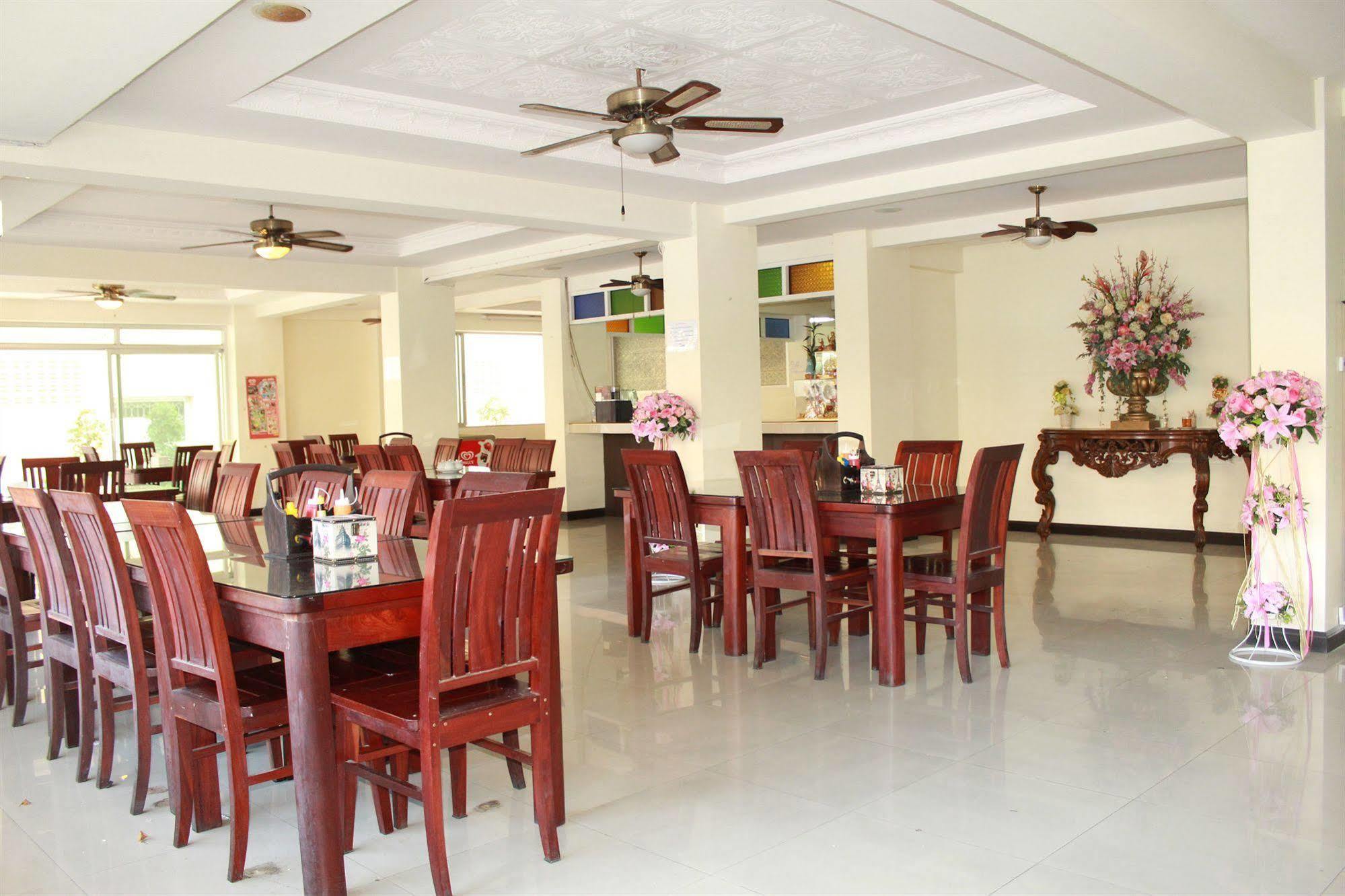 Siwalai Place Hotel 3*