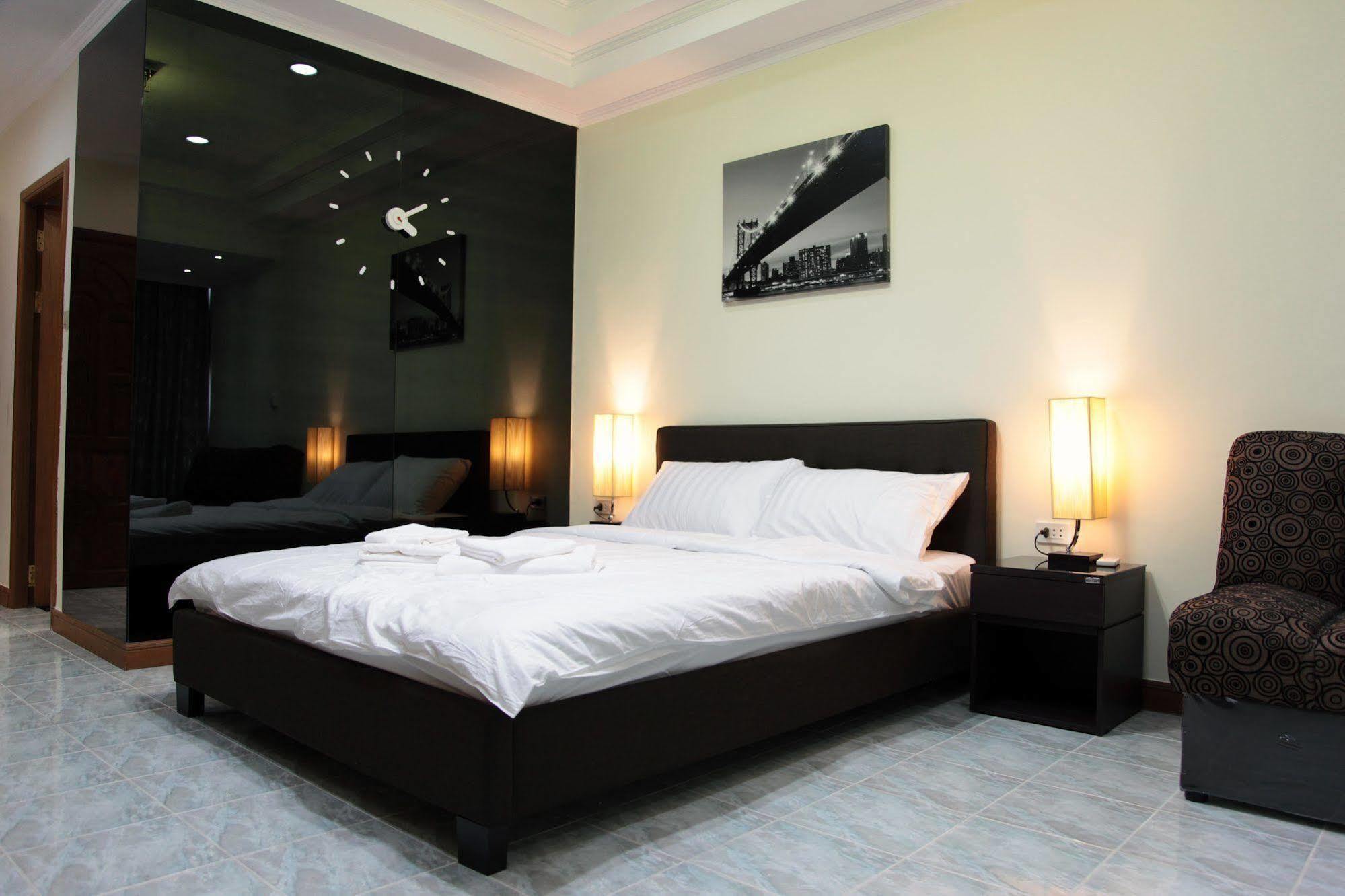Apartment Thepthip Artdeco Studio Pattaya