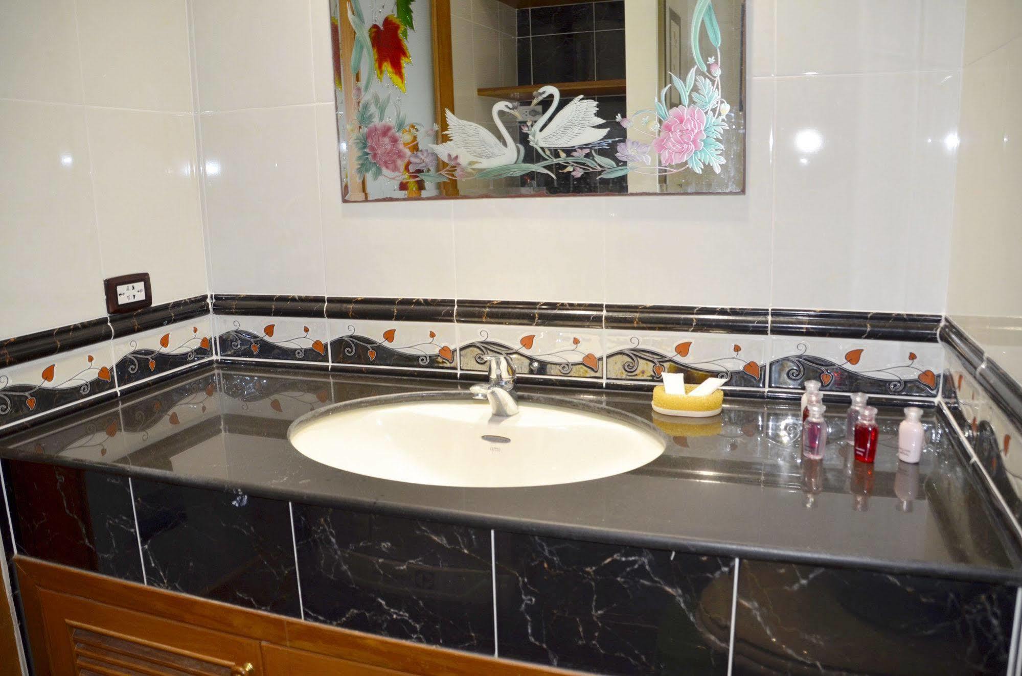 Apartment Thepthip Artdeco Studio Pattaya