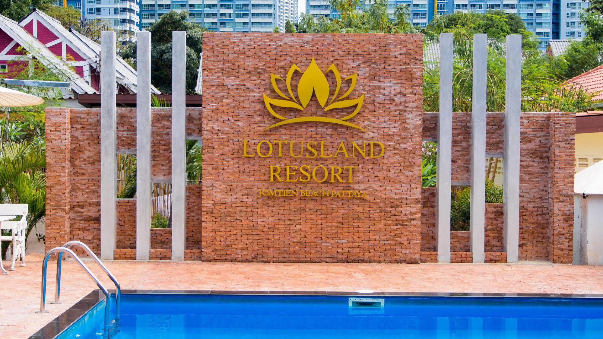 Lotusland 3*