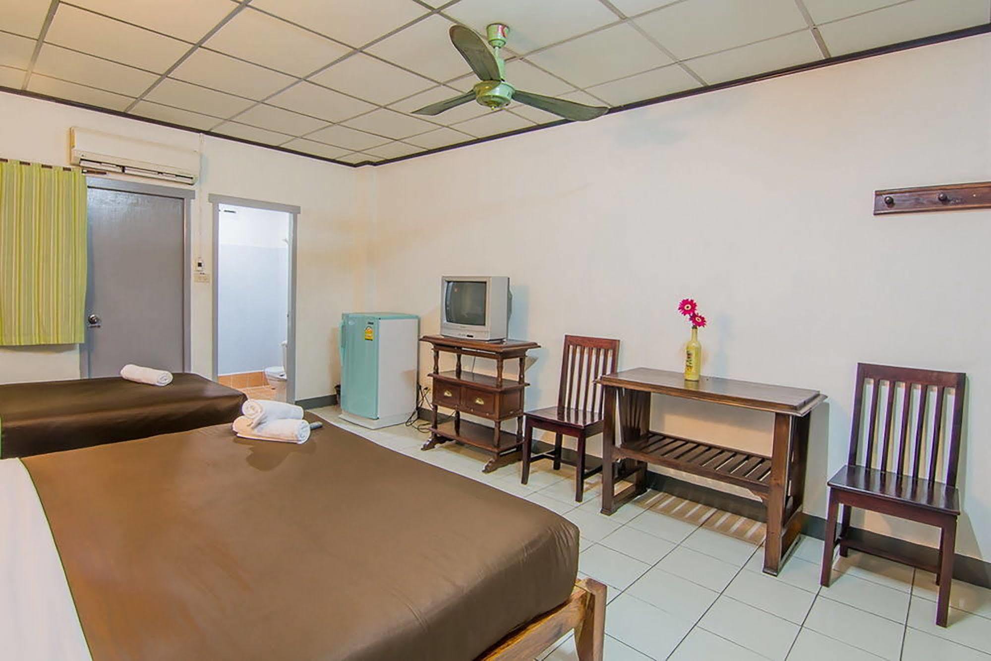 Hotel Sutus Court 3 Pattaya