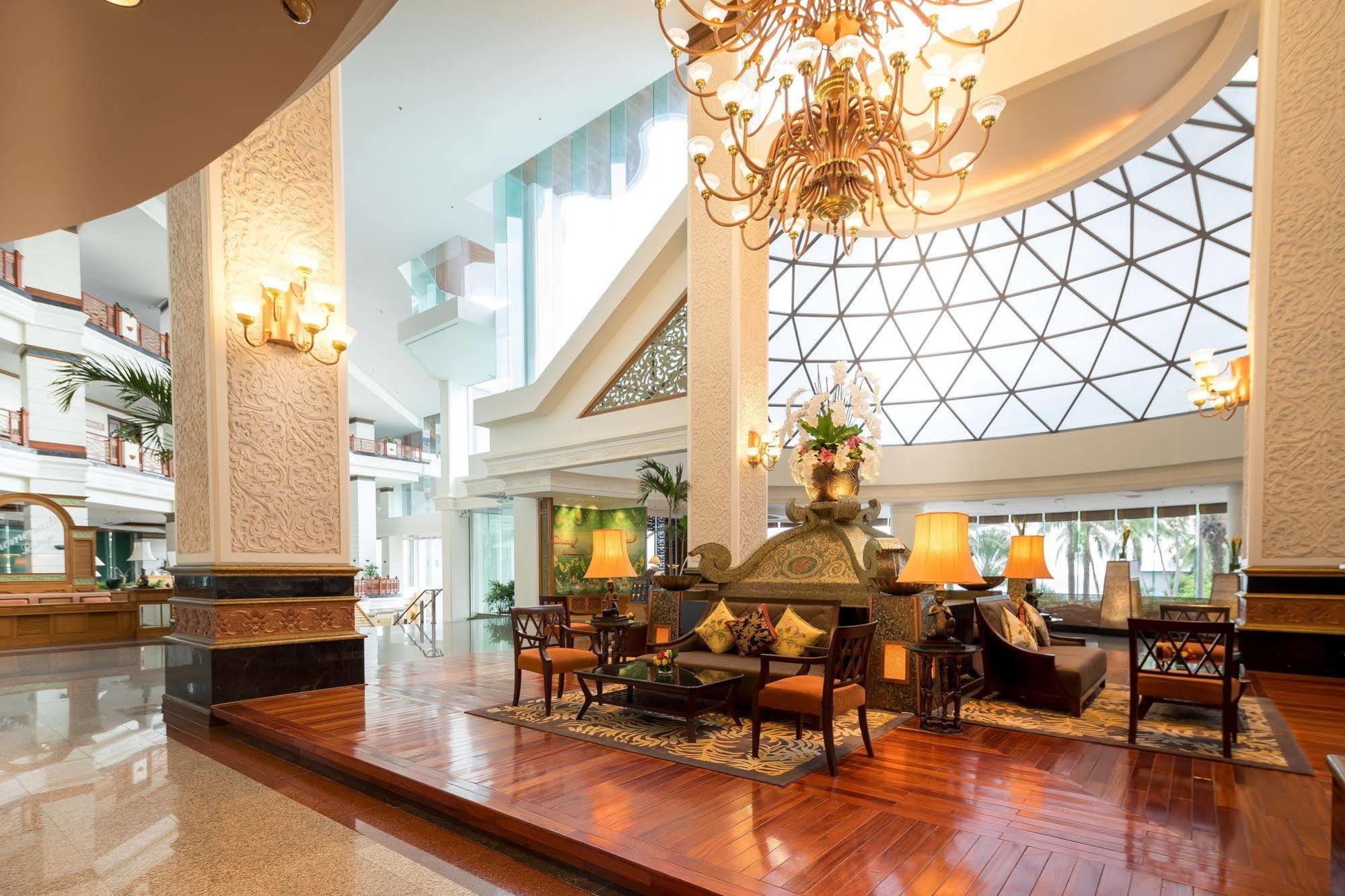 Hotel Royal Cliff Grand 5*