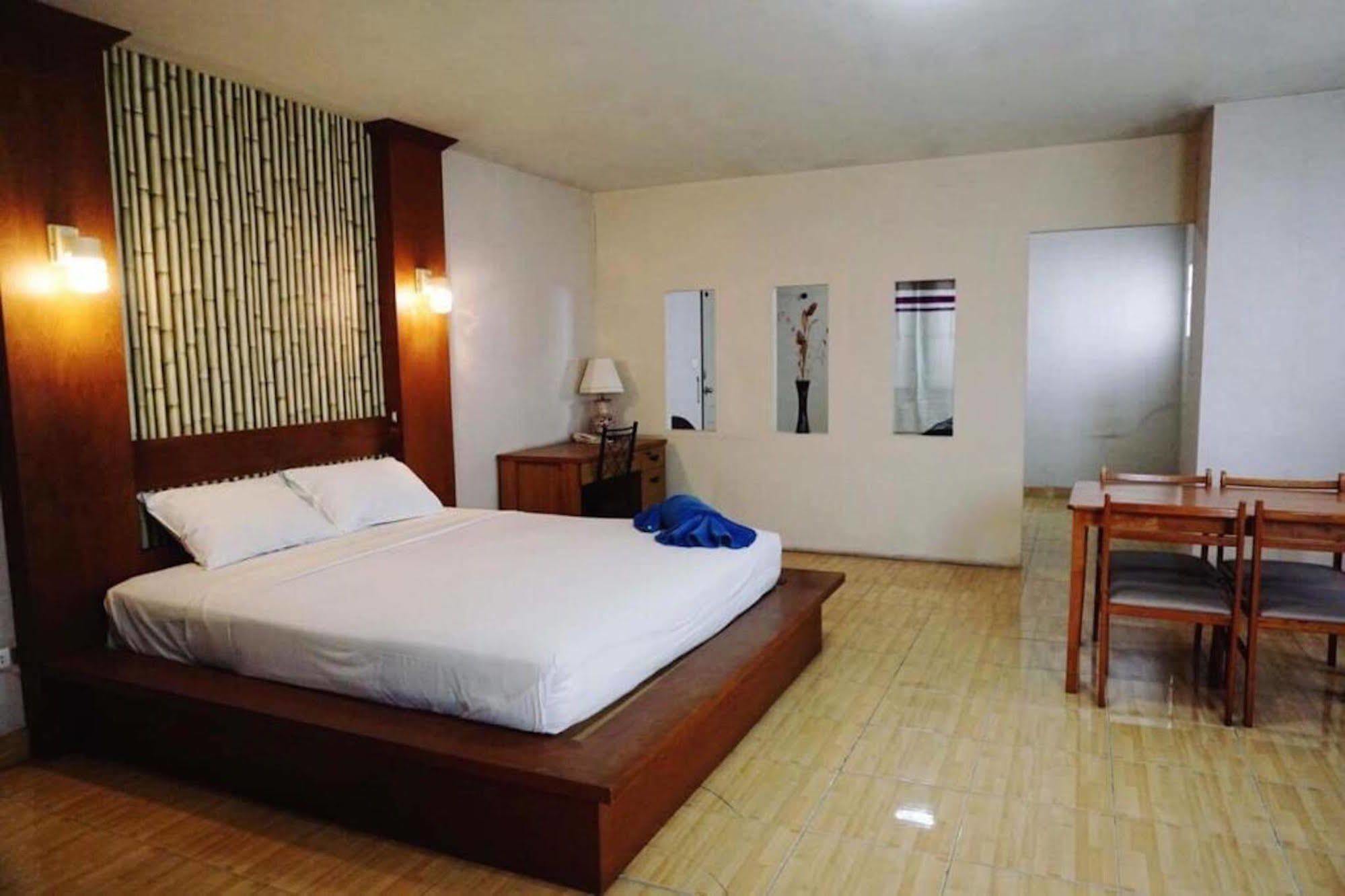 Green Beach Pattaya 2* Pattaya