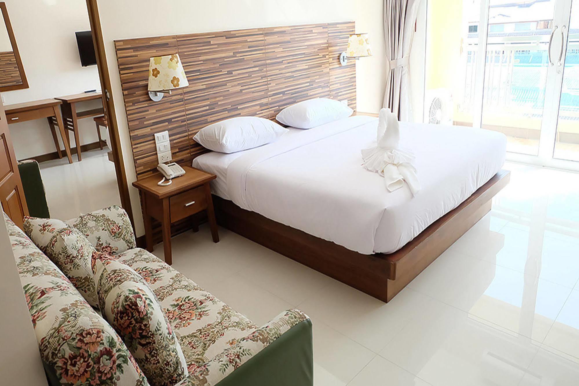 Hotel D 3*