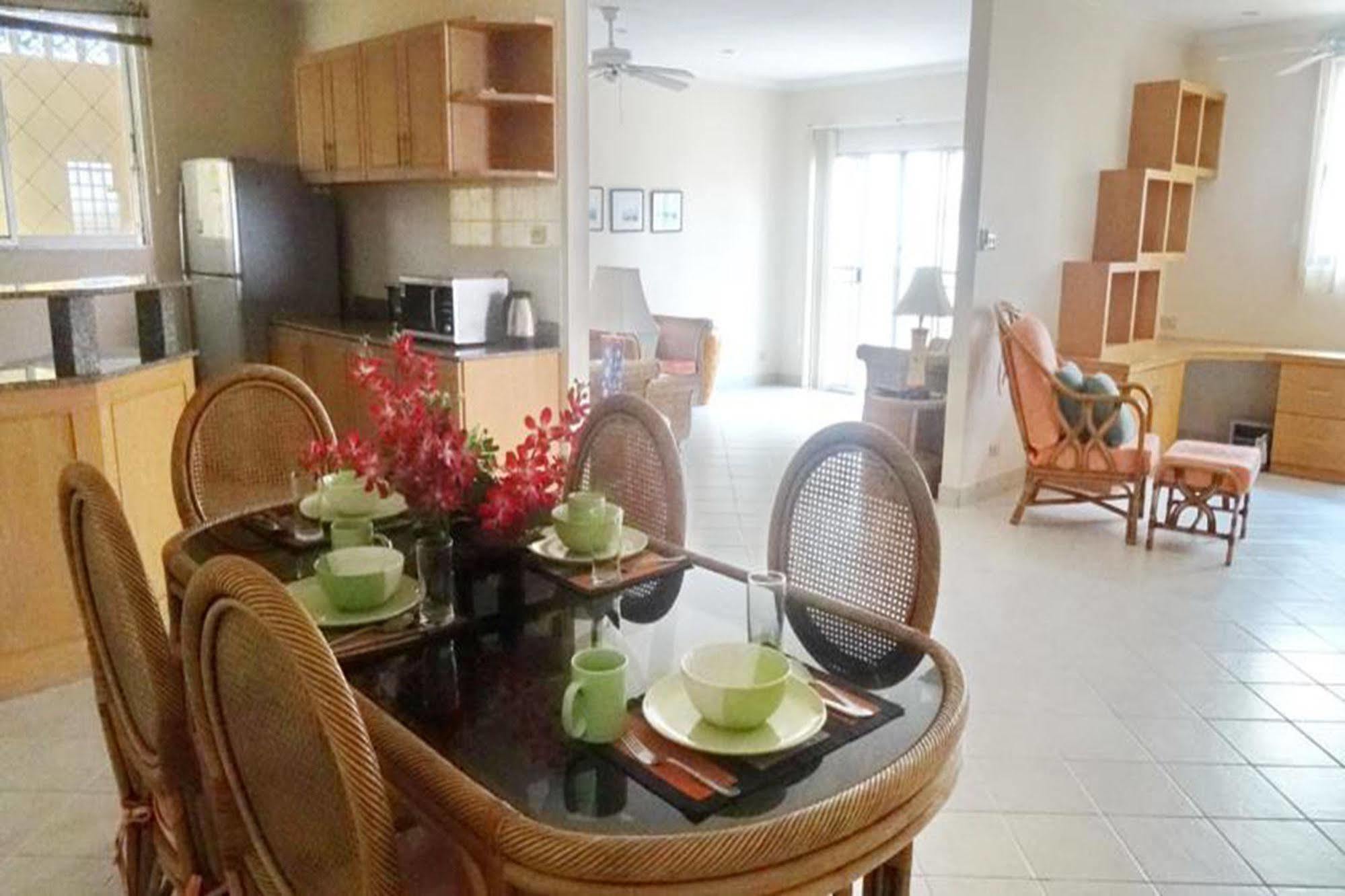 Butterfly Garden Boutique Residences: Luxury & With Full Amenities Pattaya