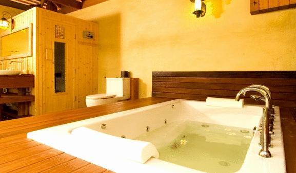 Resort Chic+ Chill @eravana Pattaya