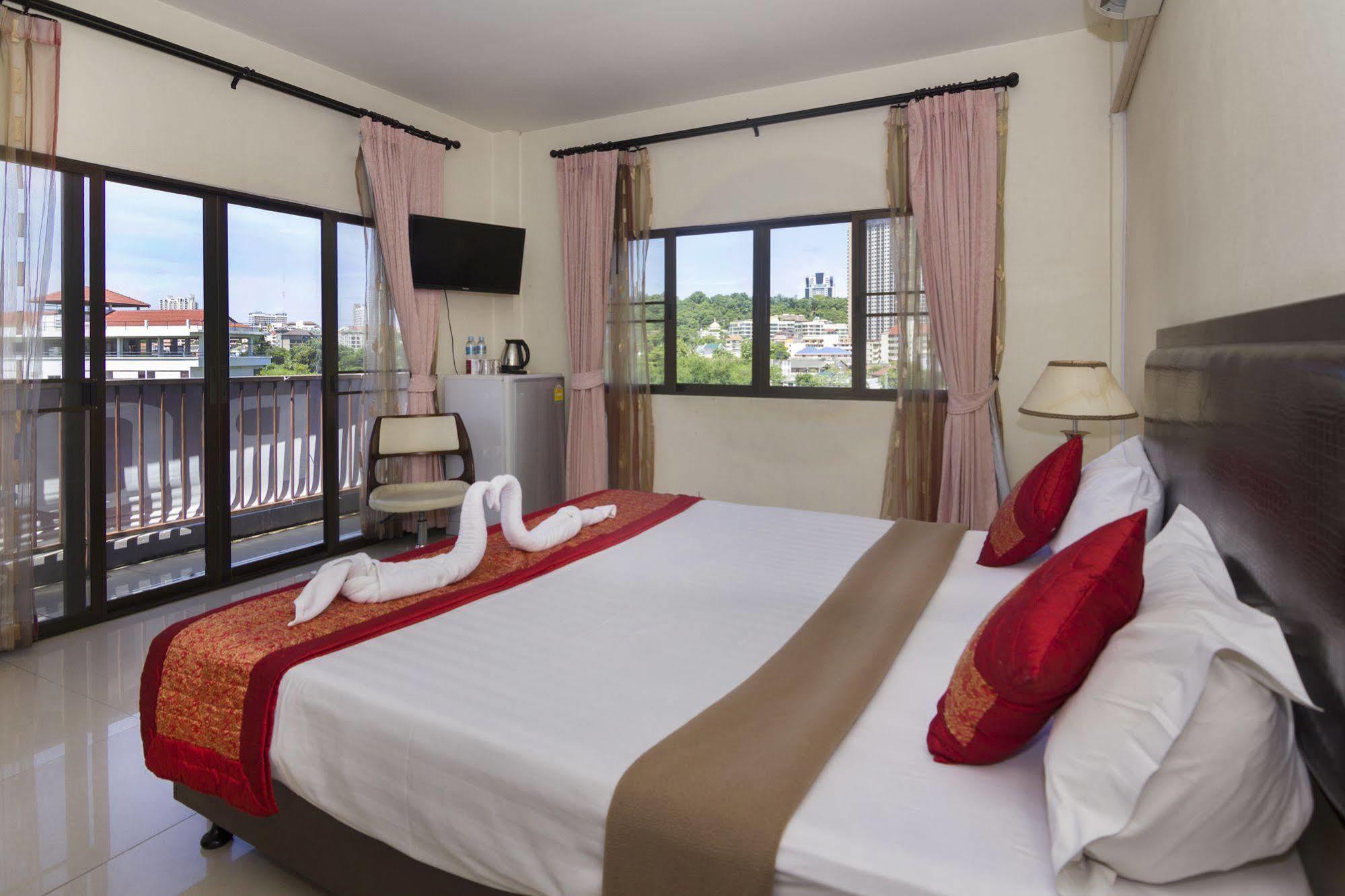 Royal Q & D Hotel Pattaya