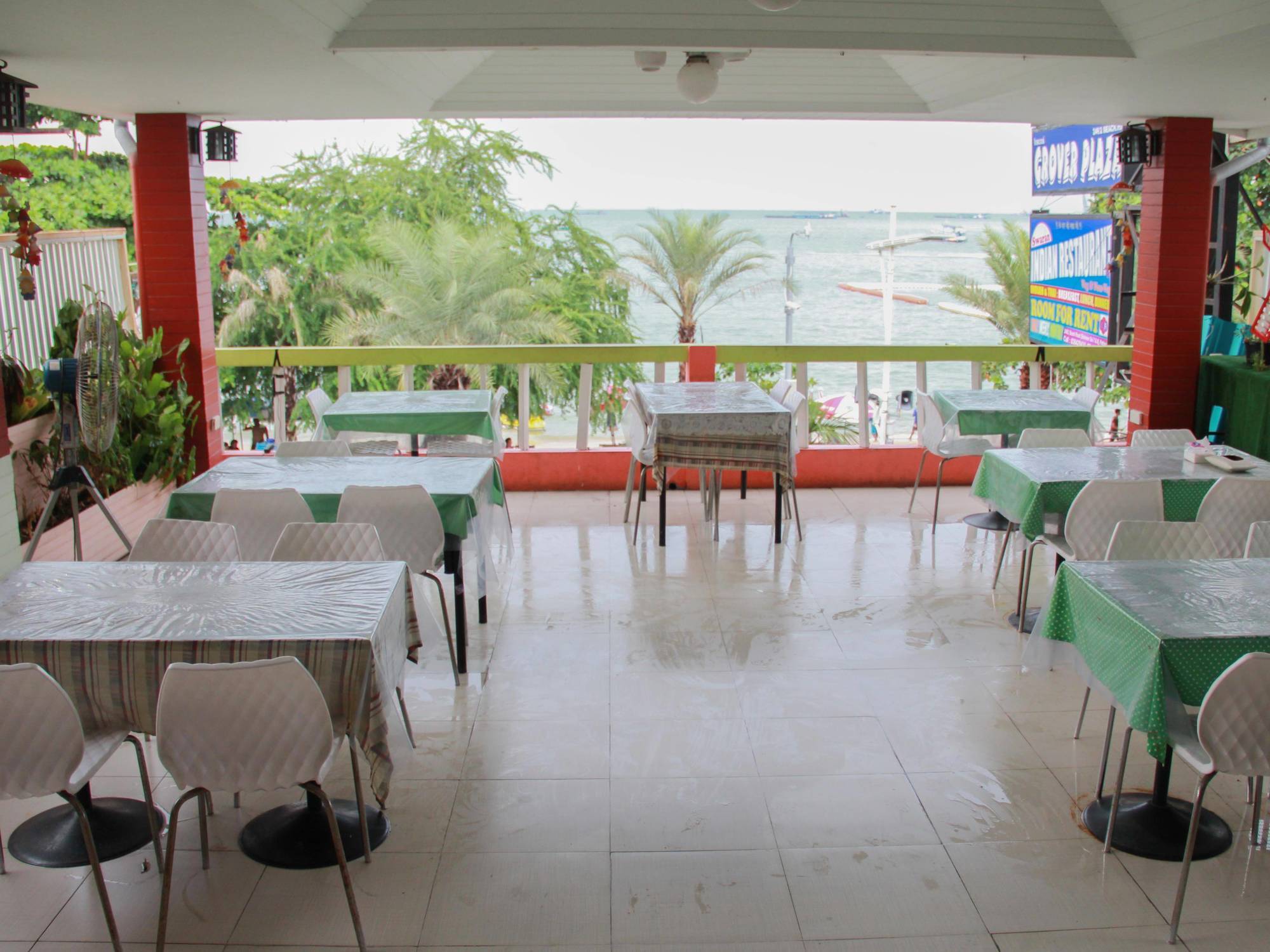 Hotel The 2*