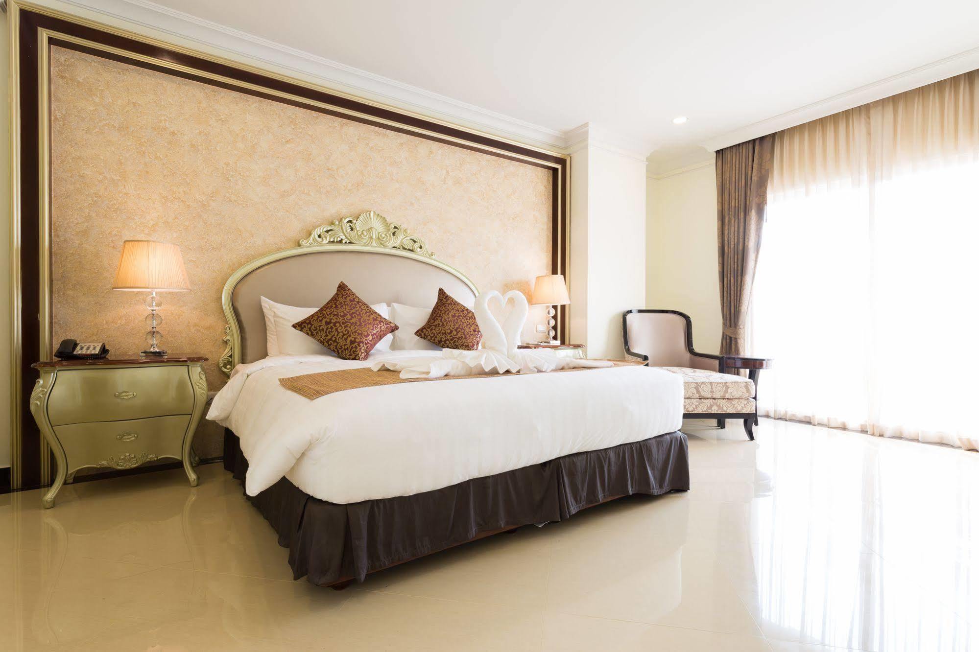 Hotel Crystal