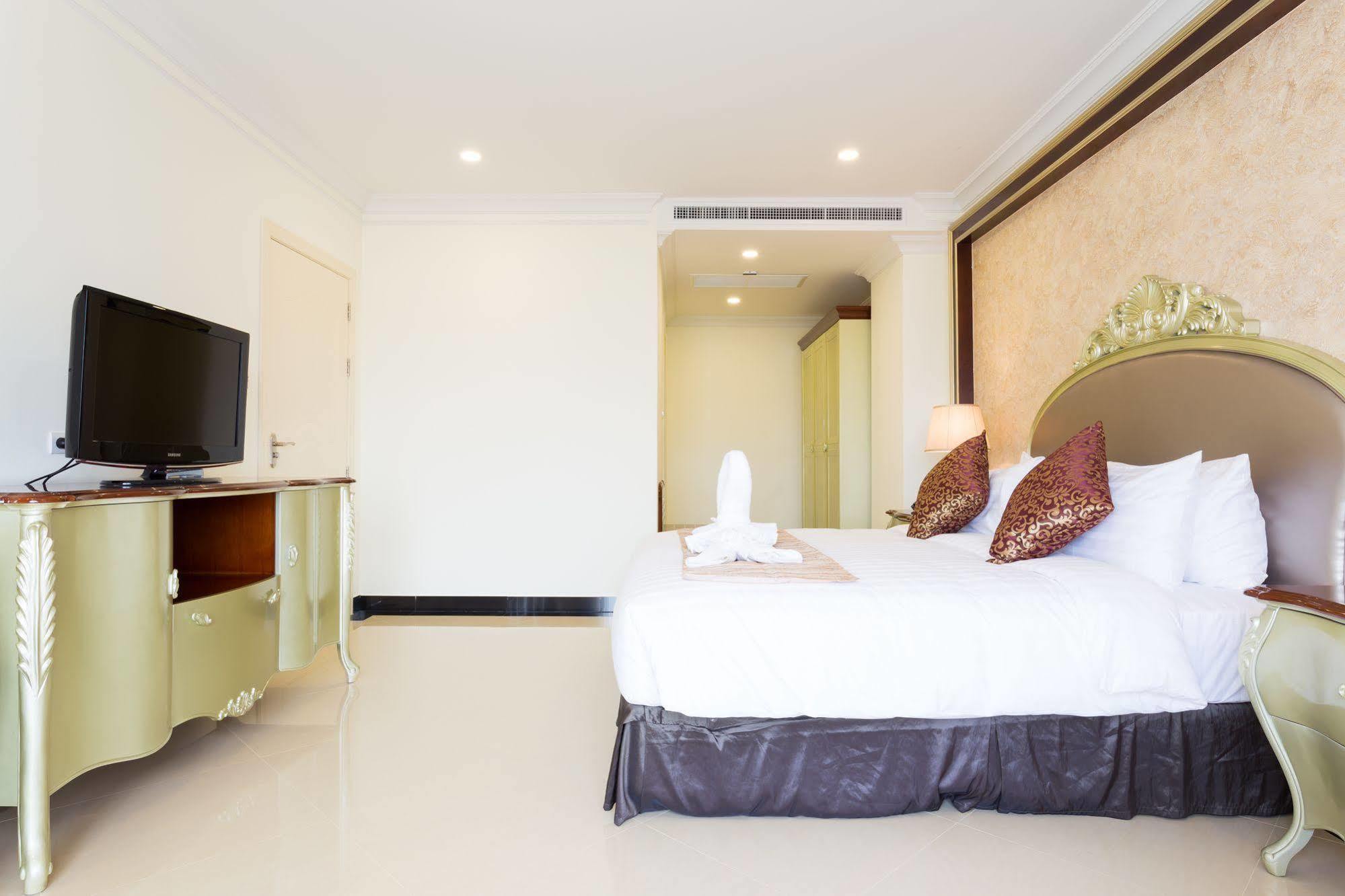 Crystal Hotel 5*