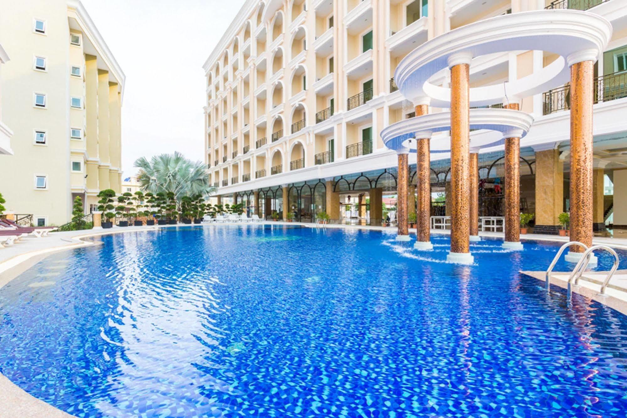 Hotel Crystal 5*