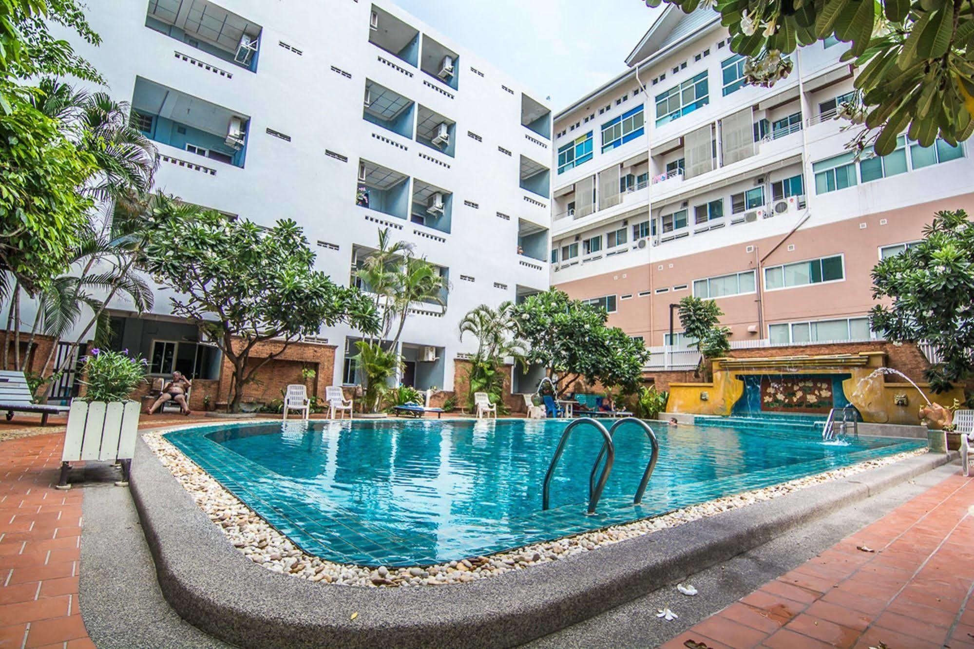 Hotel Sutus Court 1 Pattaya