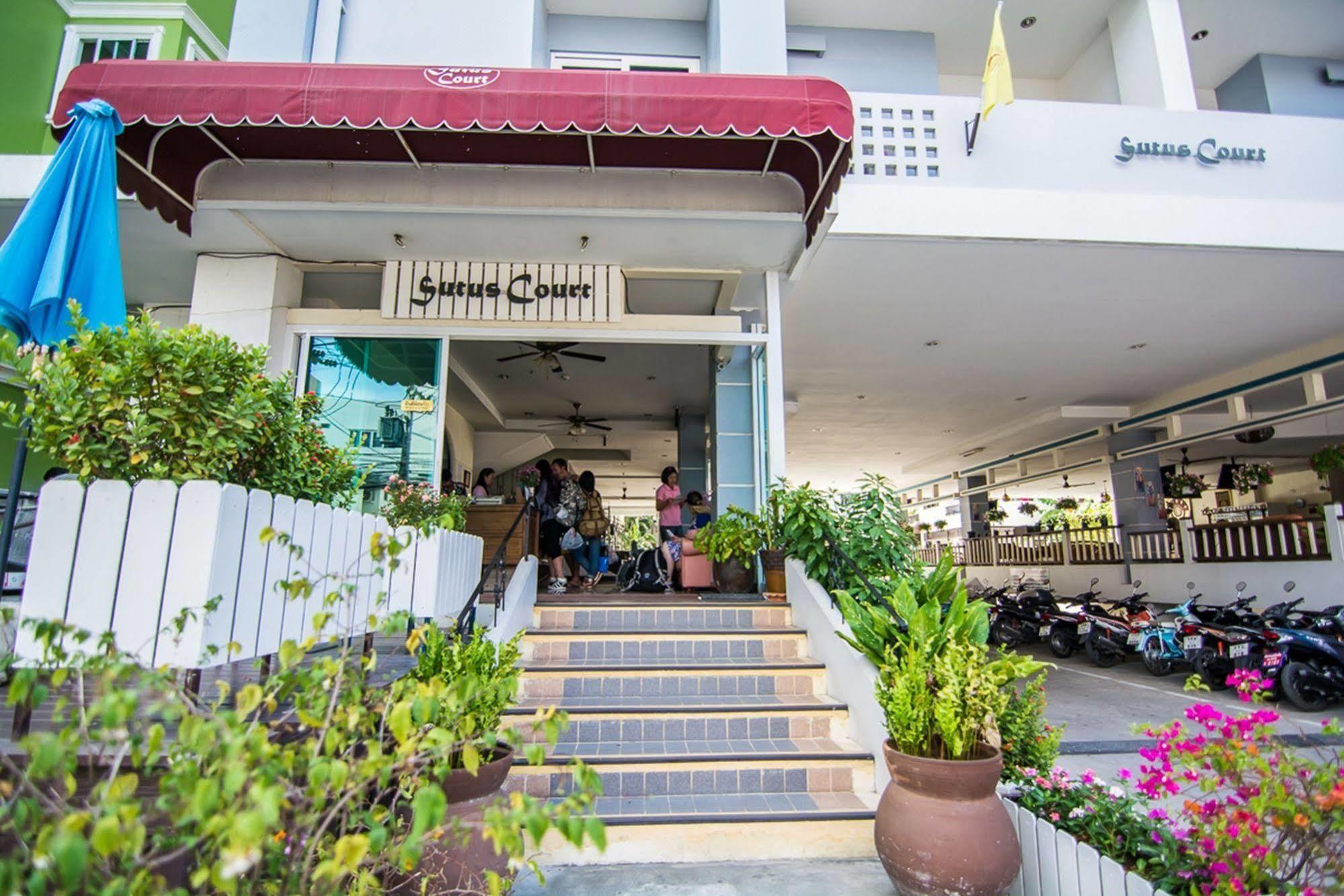 Sutus Court 1 3* Pattaya