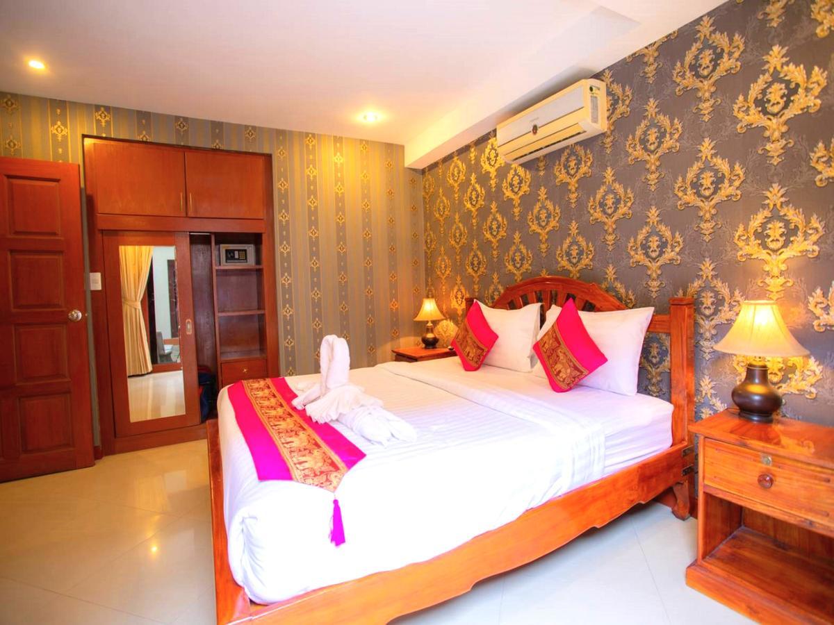 Punyapha Villa *