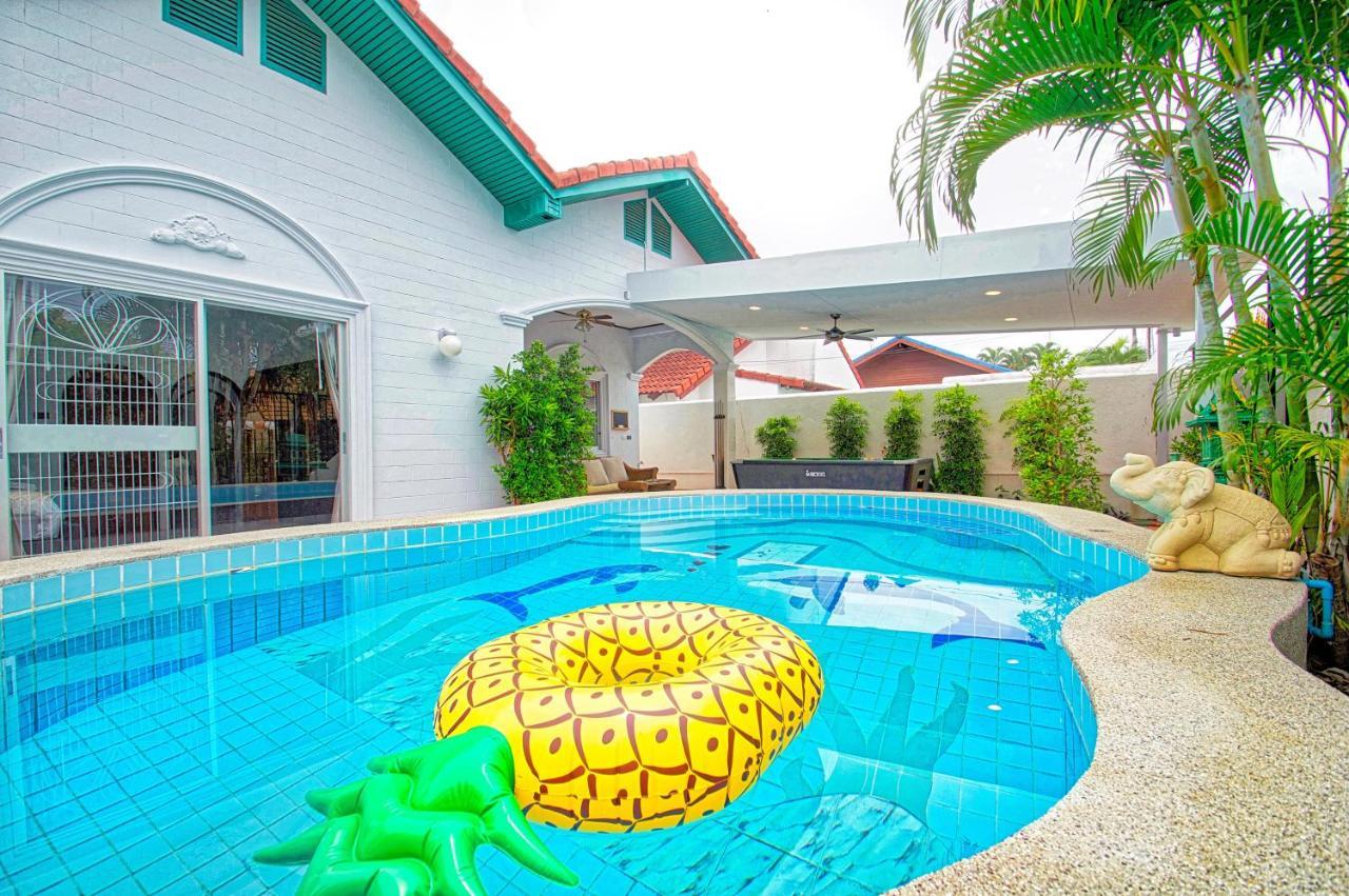Suk Sabai Villa *