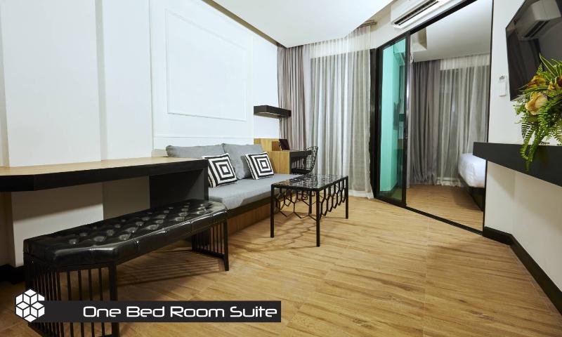 Hotel Chezzotel 4*