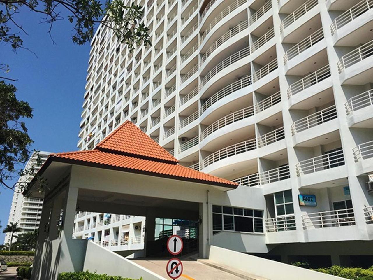 Condominum In Jomtien With Sea View, Balcony And Free Wifi * Pattaya
