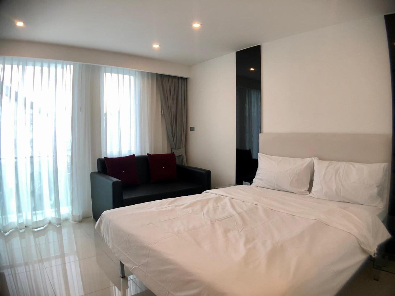 Center By Sunny Apartment