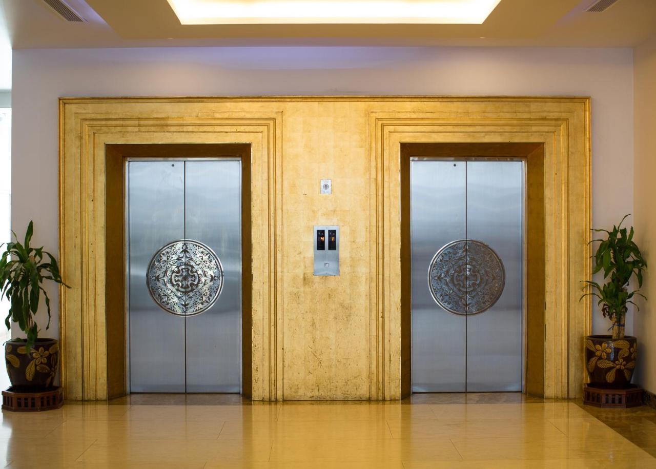 Hotel Aiyara Grand