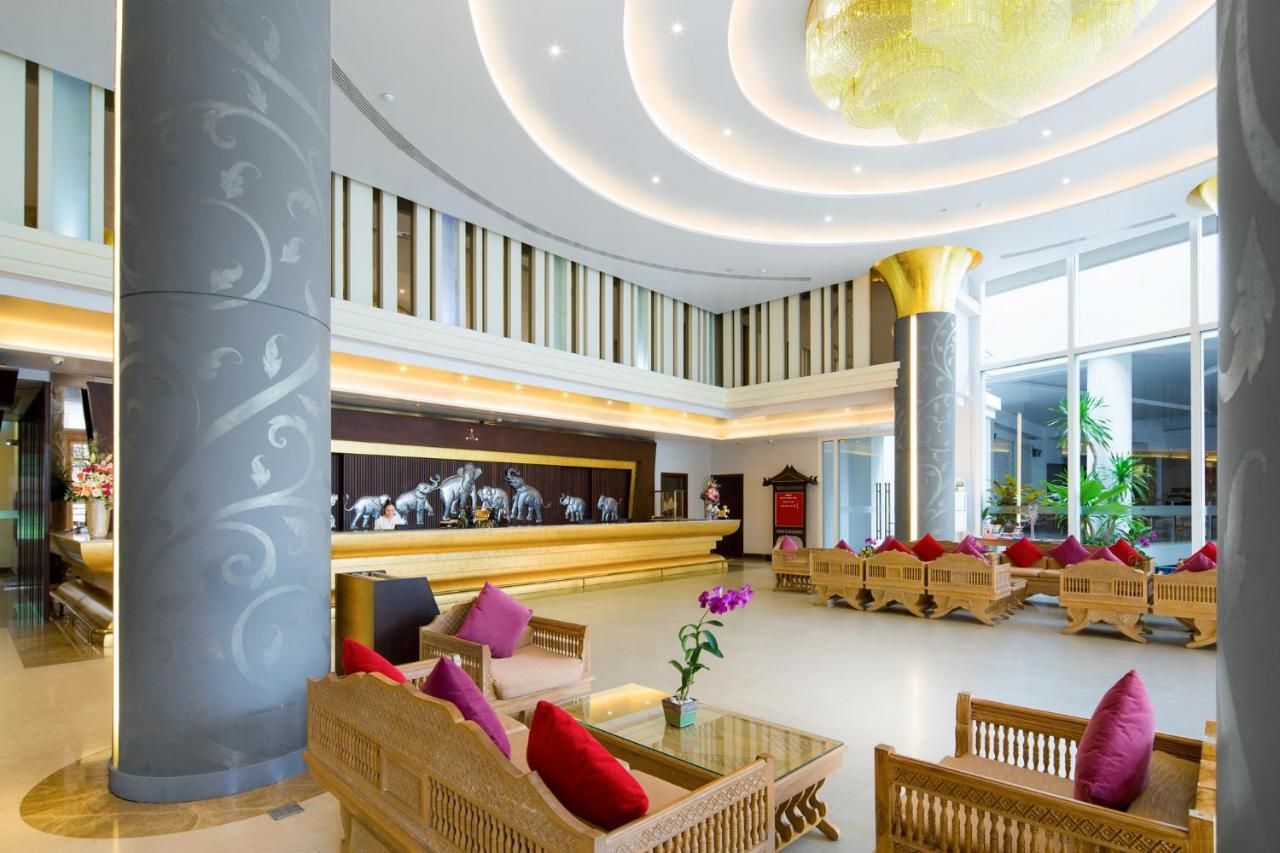 Hotel Aiyara Grand 5*