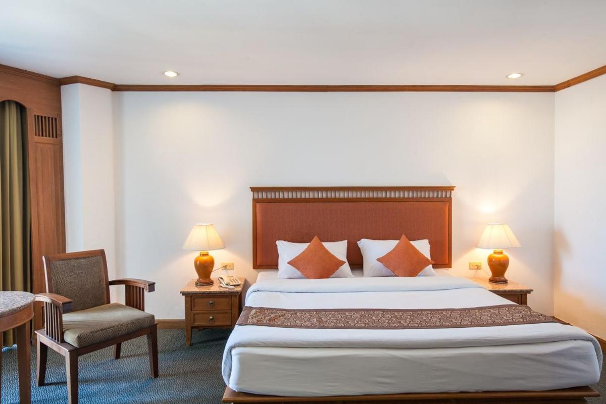 Royal Palace Hotel 3*