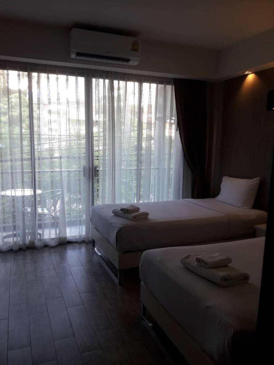 Place Serviced 3* Pattaya