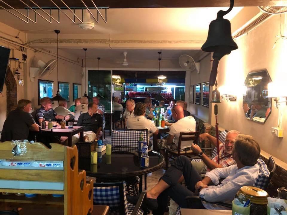 Scandalic Restaurant And Golf *