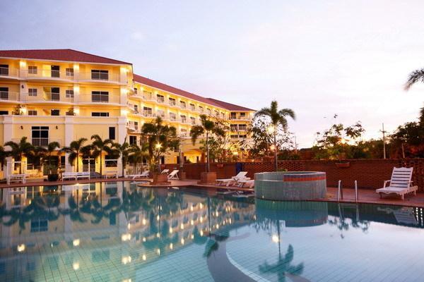 Cross Pratamnak Pattaya