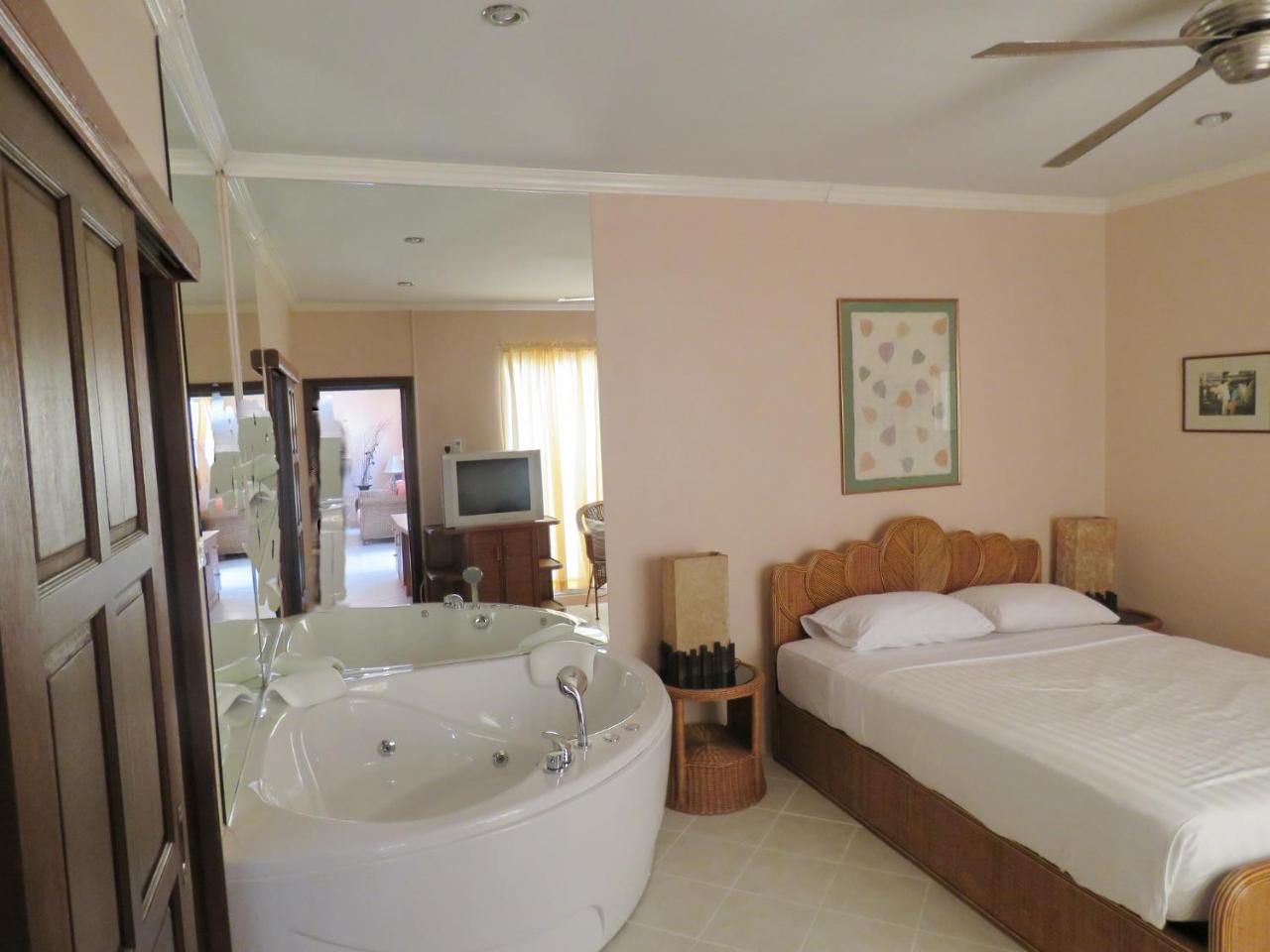 Butterfly Garden Boutique Residences: Luxurious Lifestyle With 24/7 Service * Pattaya