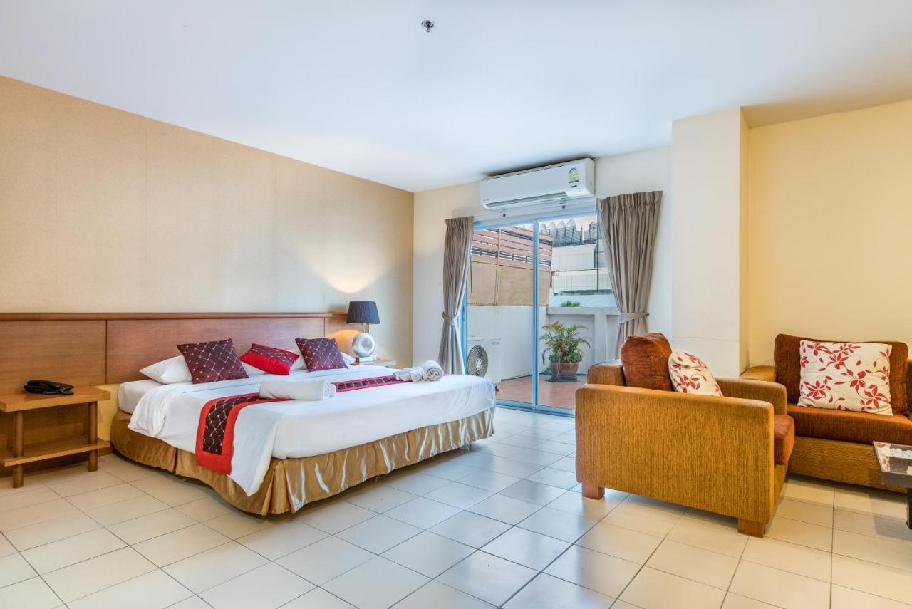 Eastiny Plaza Hotel 3*