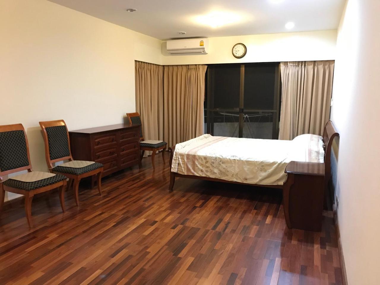 Krisda Golden Condotel Cliff & Park Apartment