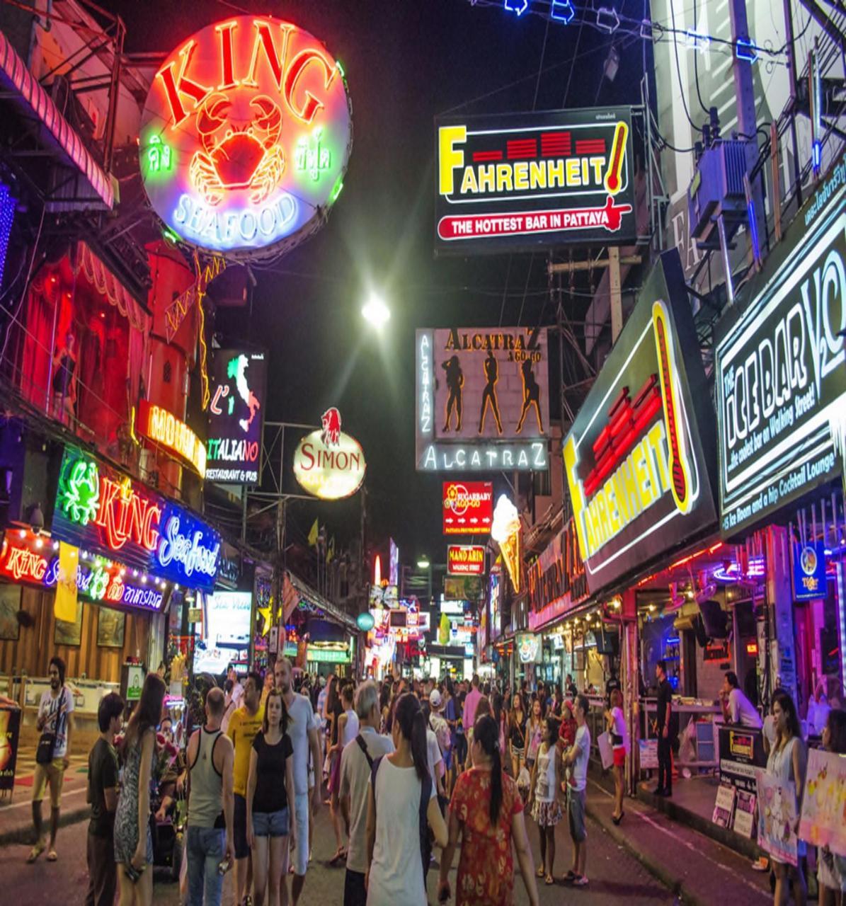 Goad Star @ Walking Street *
