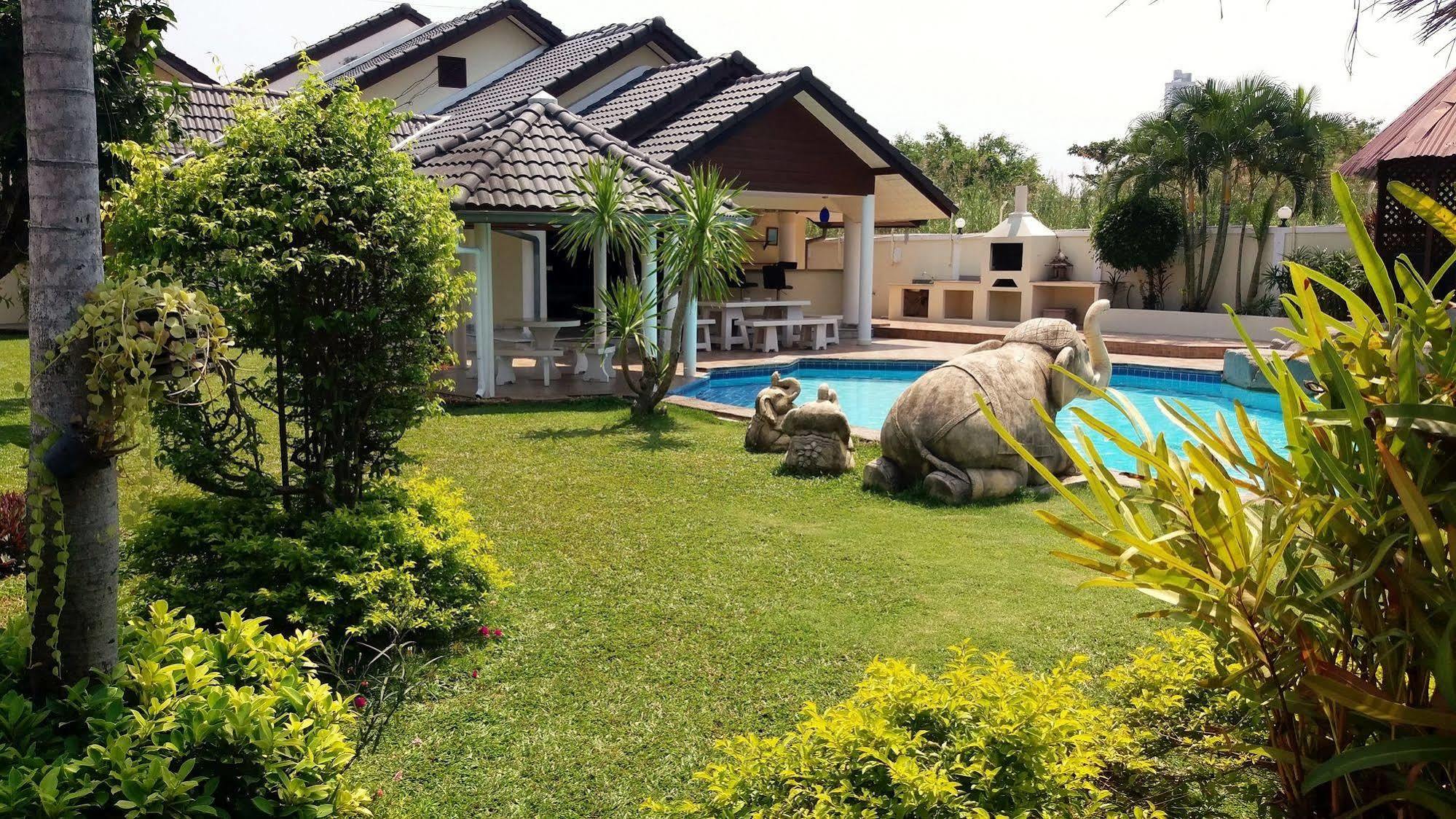 Villa Baan Laksee Pattaya