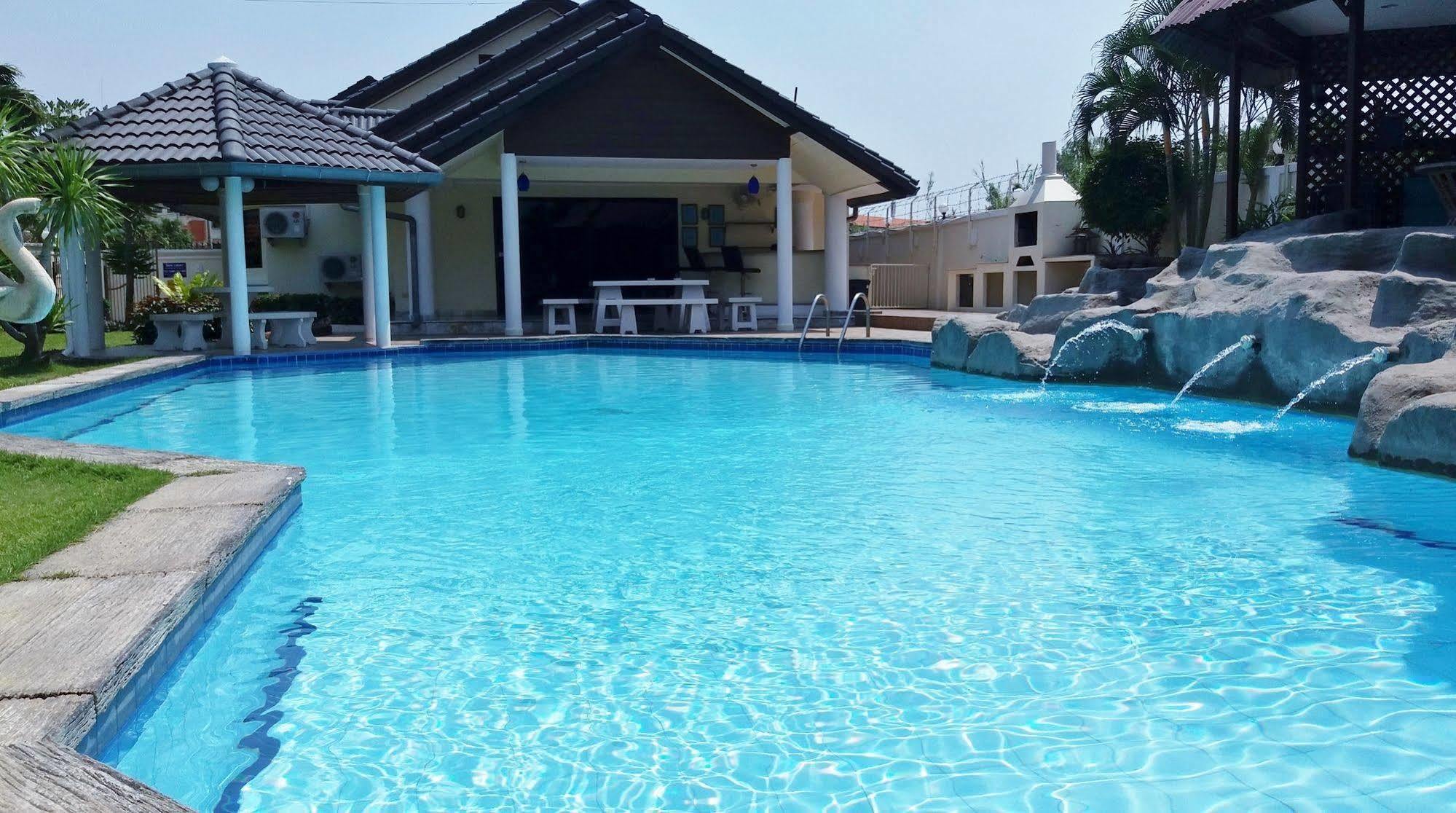 Villa Baan Laksee Pattaya