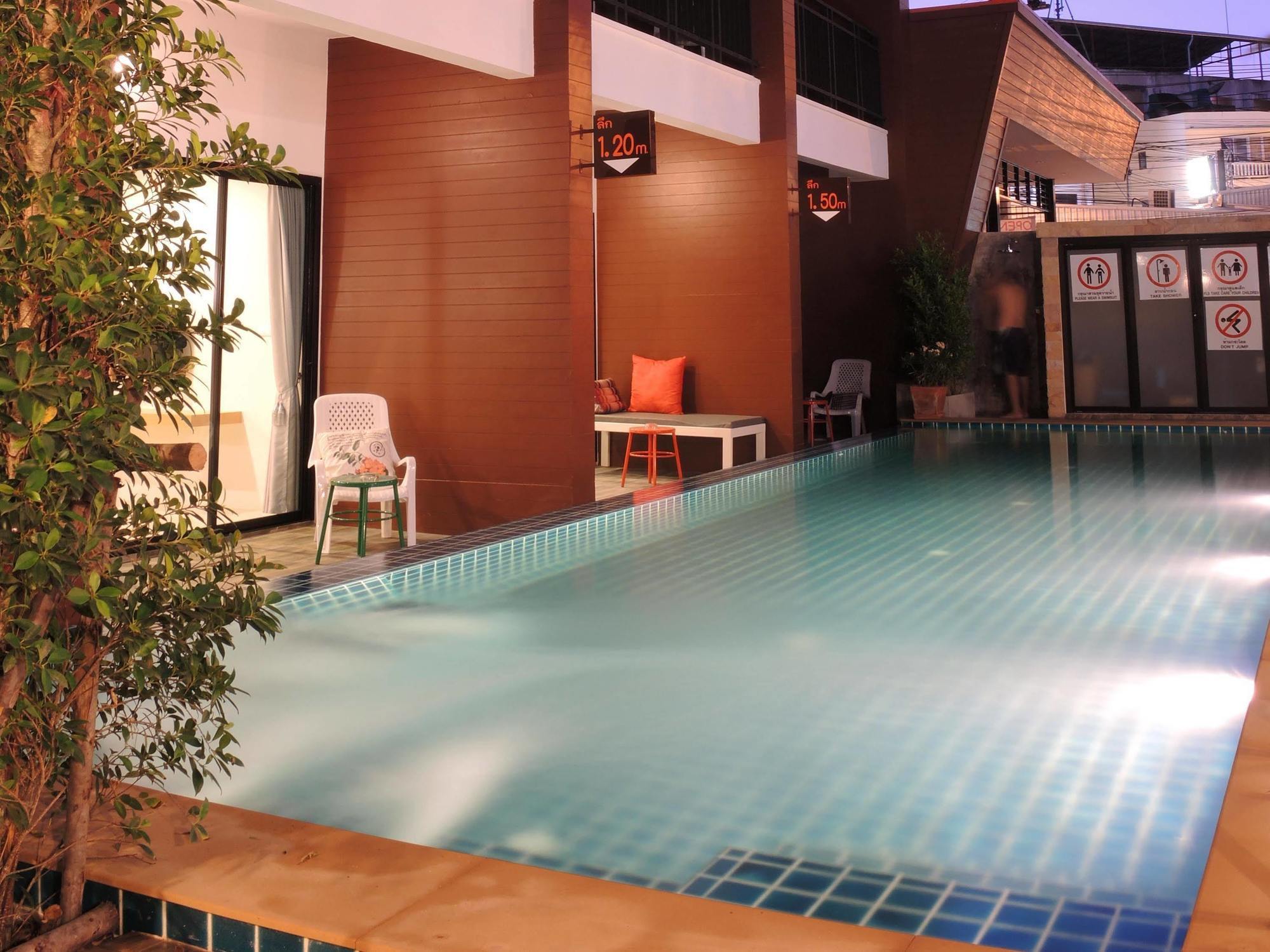 Chitra Inn 2*