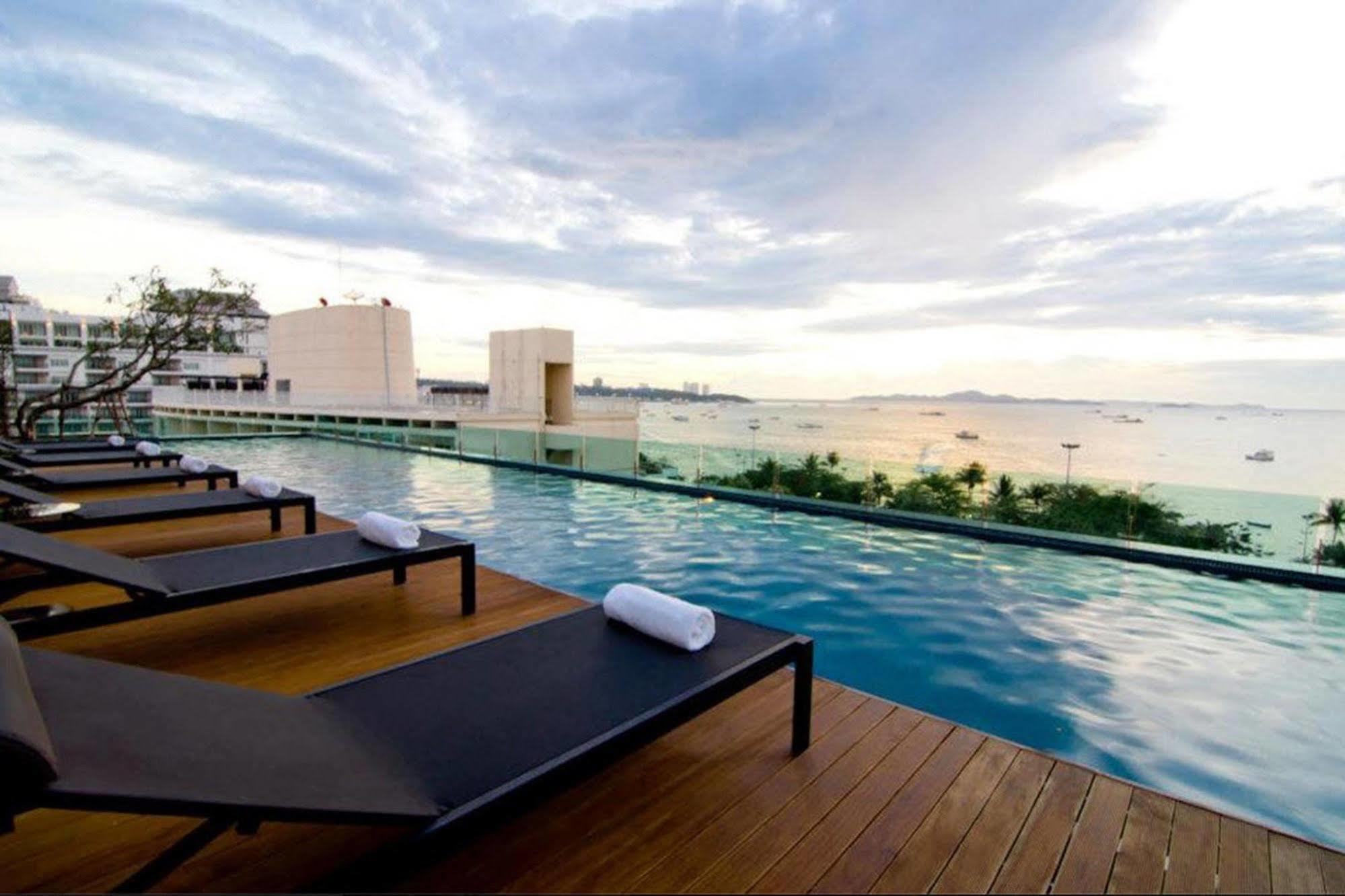 Seven Zea Chic Hotel 3*