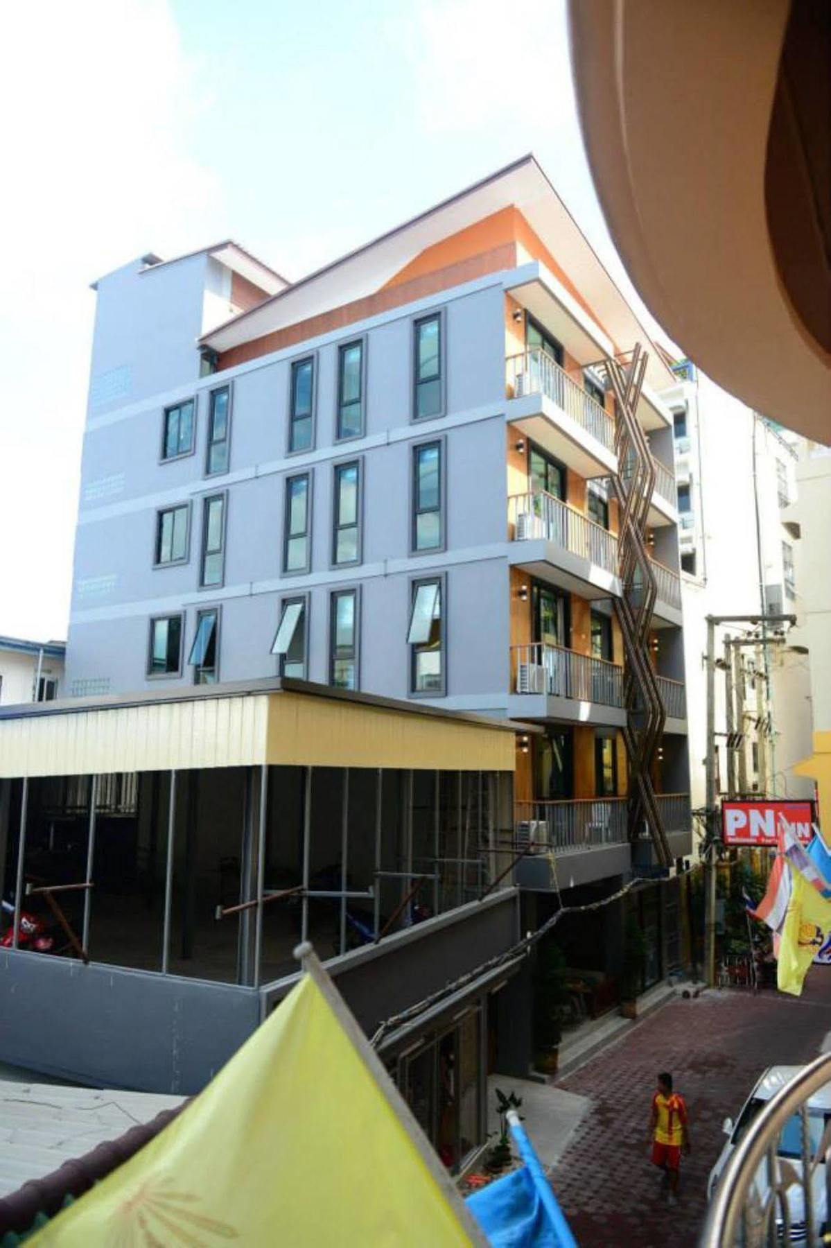 P72 Hotel 2*