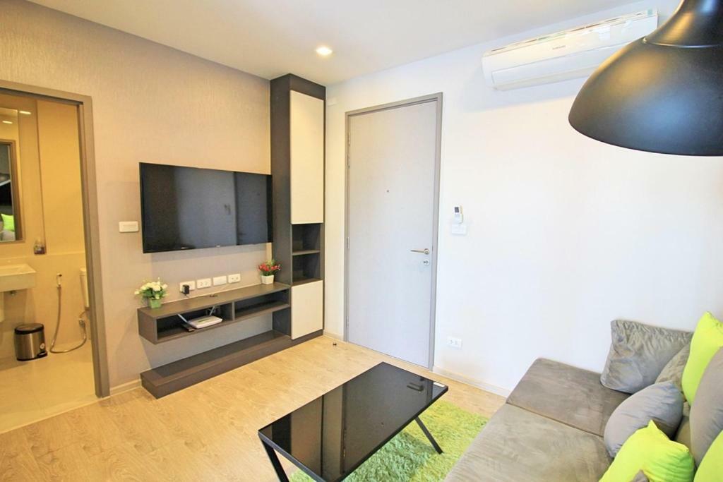 The Base - Large Luxury, 1 Bedroom, Sea View - Centre - 963 * Pattaya